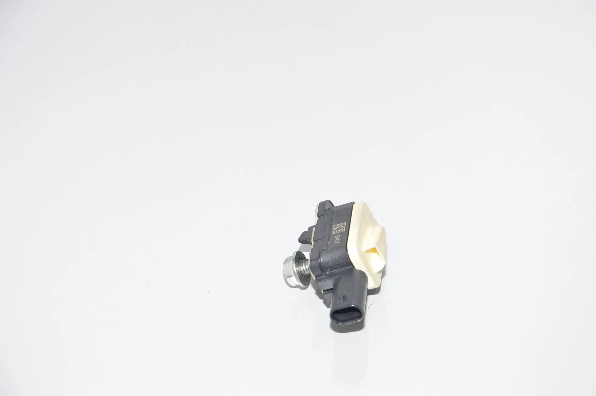 Right Side Impact Sensor – OEM 9217711 · BMW 4 Coupe (F32, F82) M4 2017 – 3