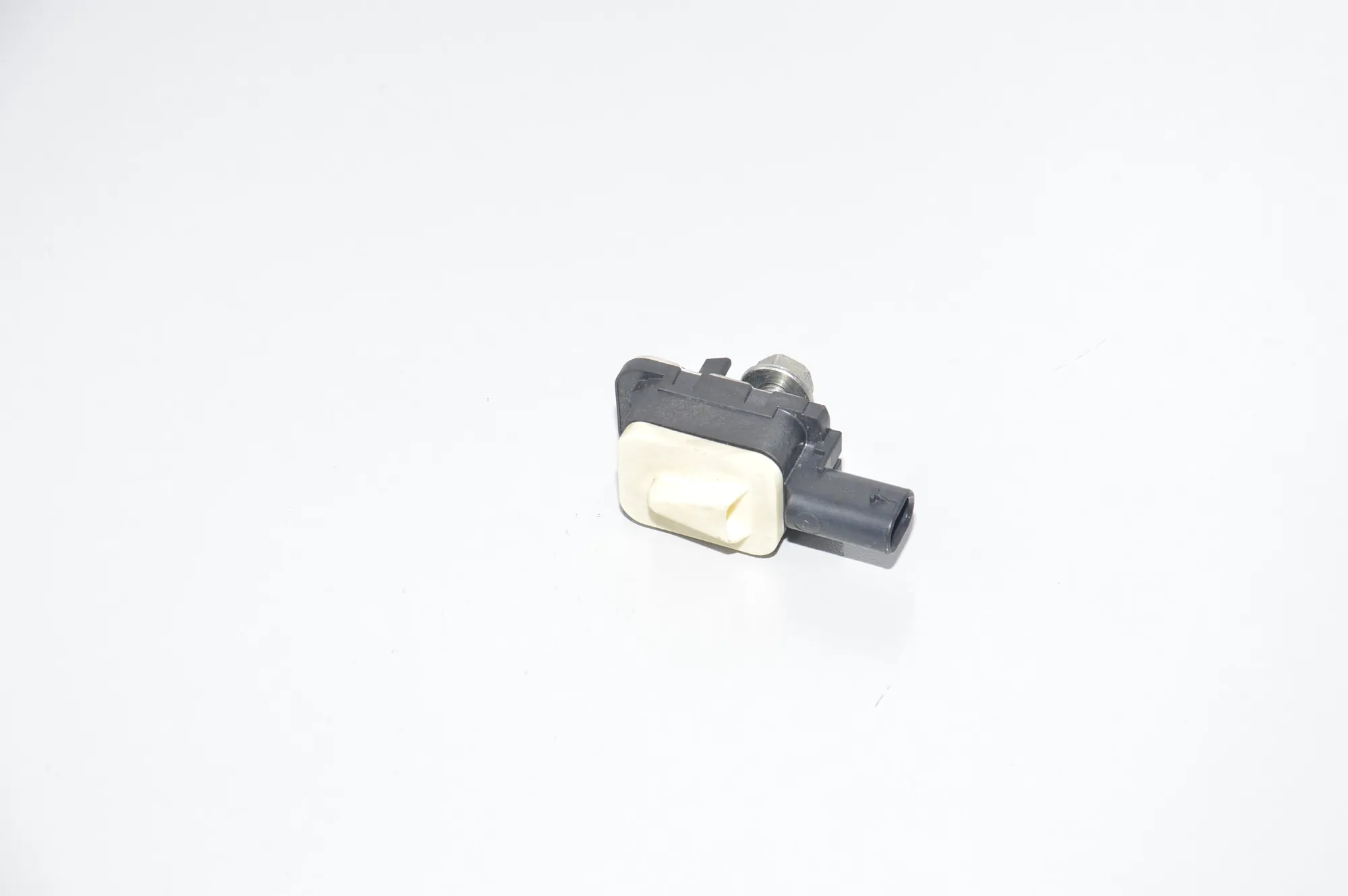 Right Side Impact Sensor – OEM 9217711 · BMW 4 Coupe (F32, F82) M4 2017