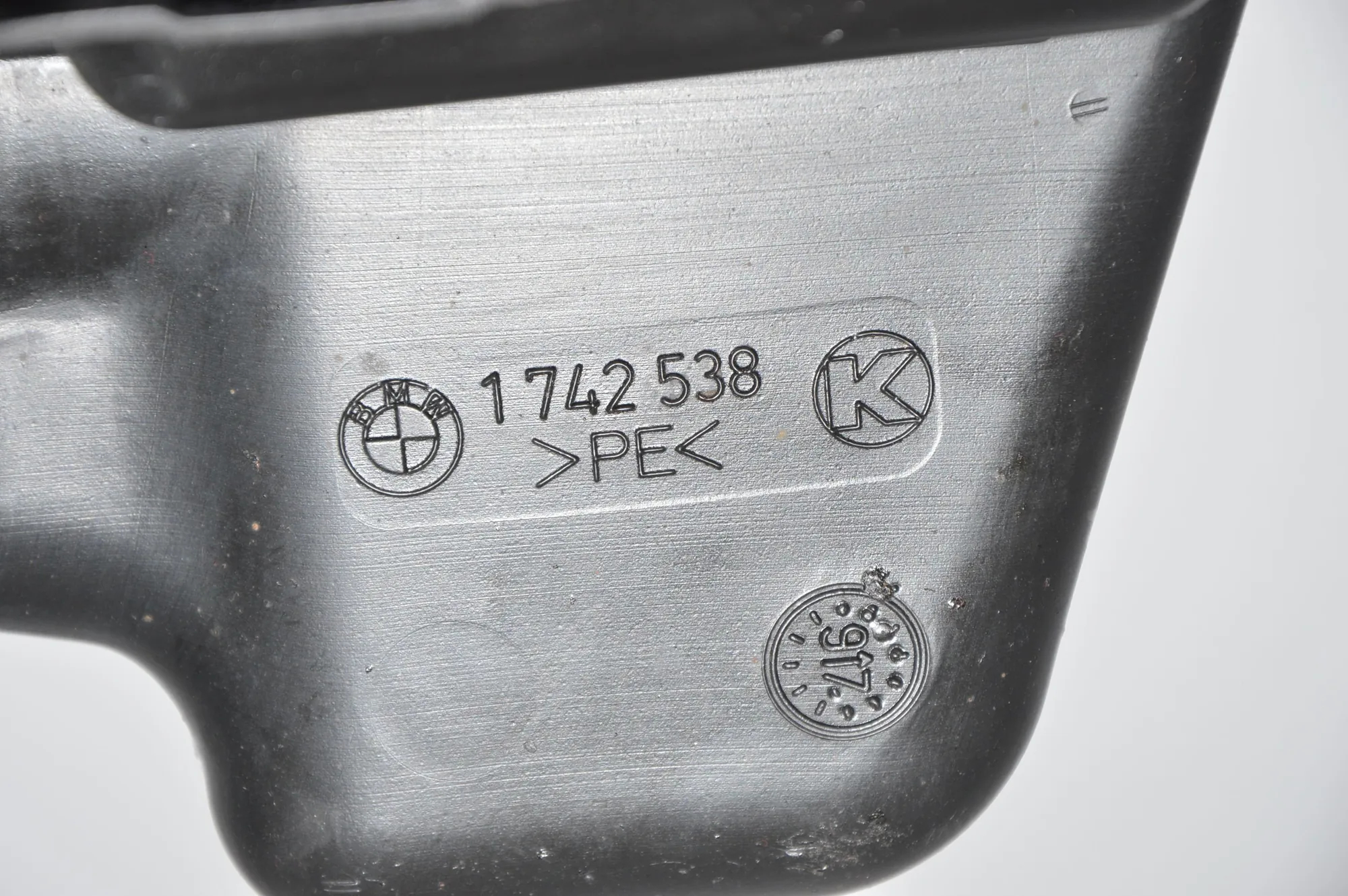 Air Intake Tube – OEM 1744460 · BMW 5 (E39) 520 i 1997 – 6