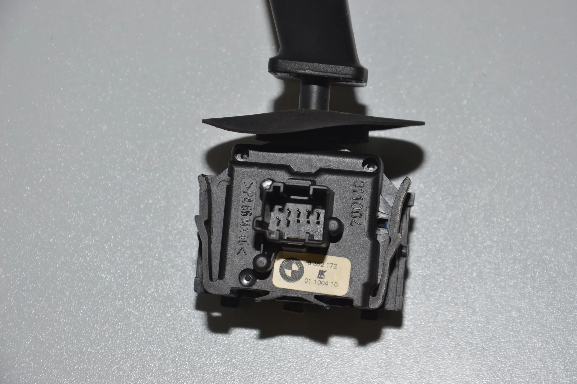 Turn Signal Switch Knob – OEM 8352172 · BMW 5 (E39) 520 i 1997 – 4