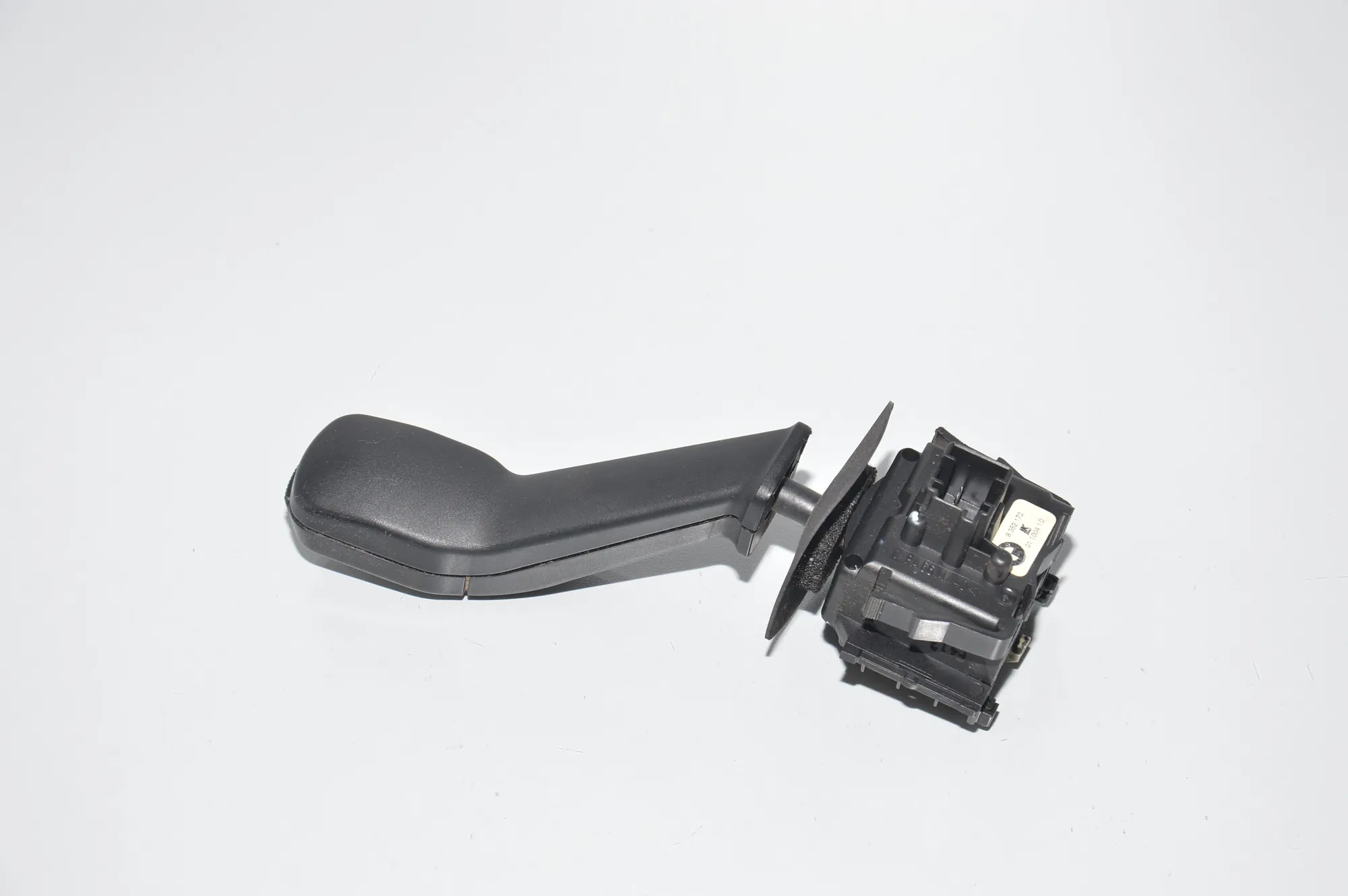 Turn Signal Switch Knob – OEM 8352172 · BMW 5 (E39) 520 i 1997 – 3