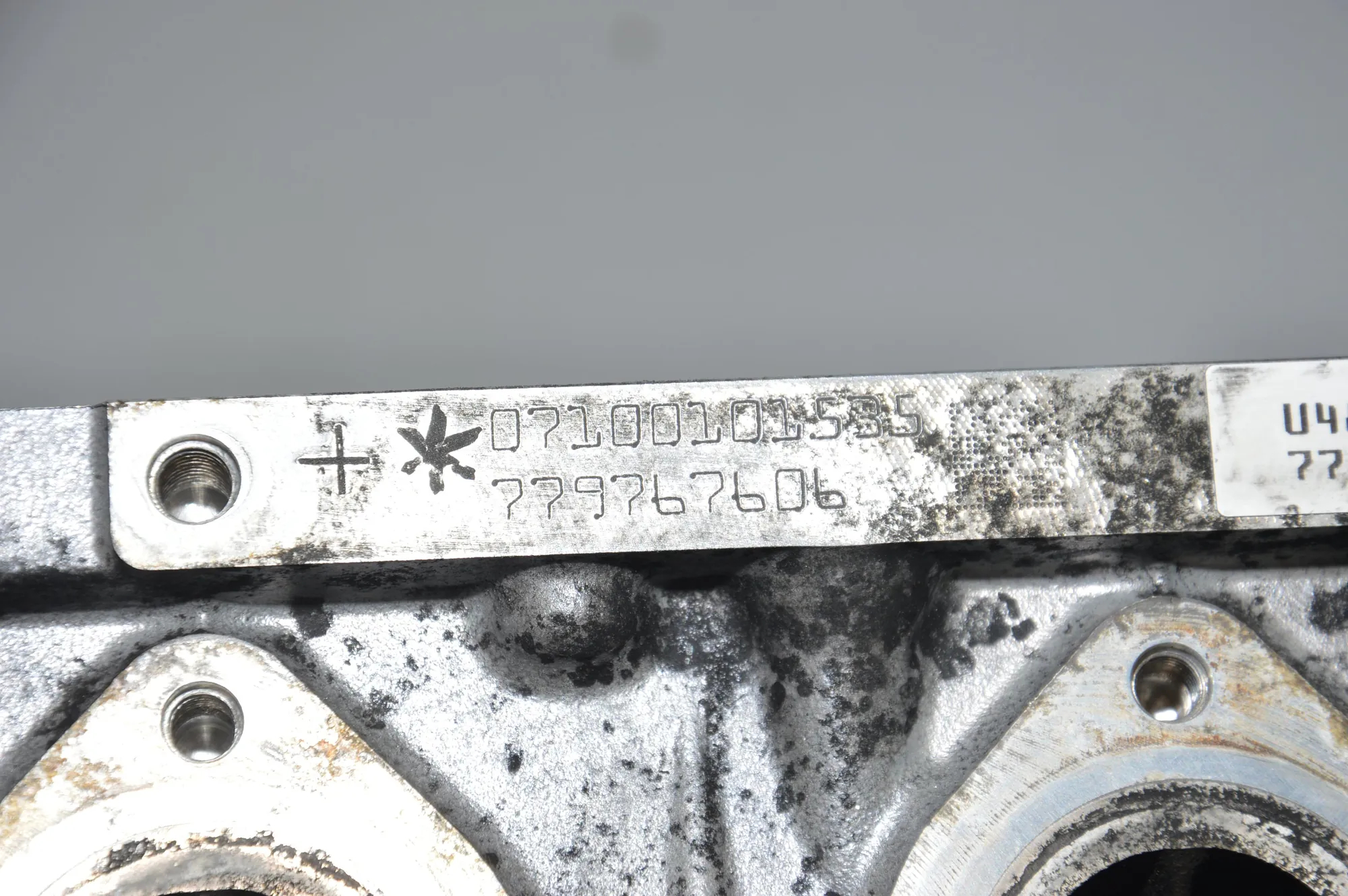 Engine Cylinder Head – OEM 7797676 · BMW 3 (E90) BMW 3 (E90) 318 d 2007 – 7