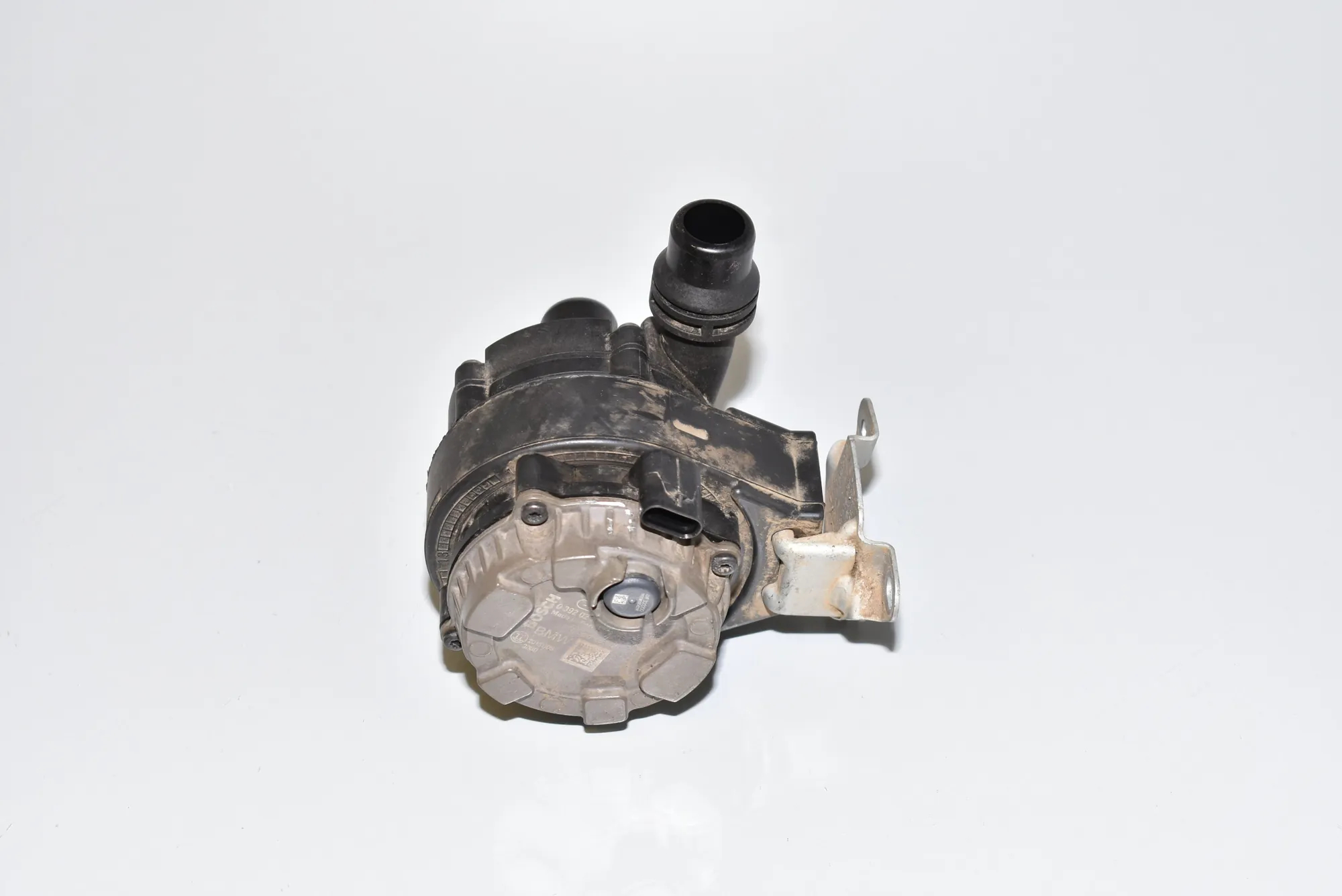 Auxiliary Water Pump – OEM 8600285 · BMW i3 (I01) Hybrid 2016 – 2