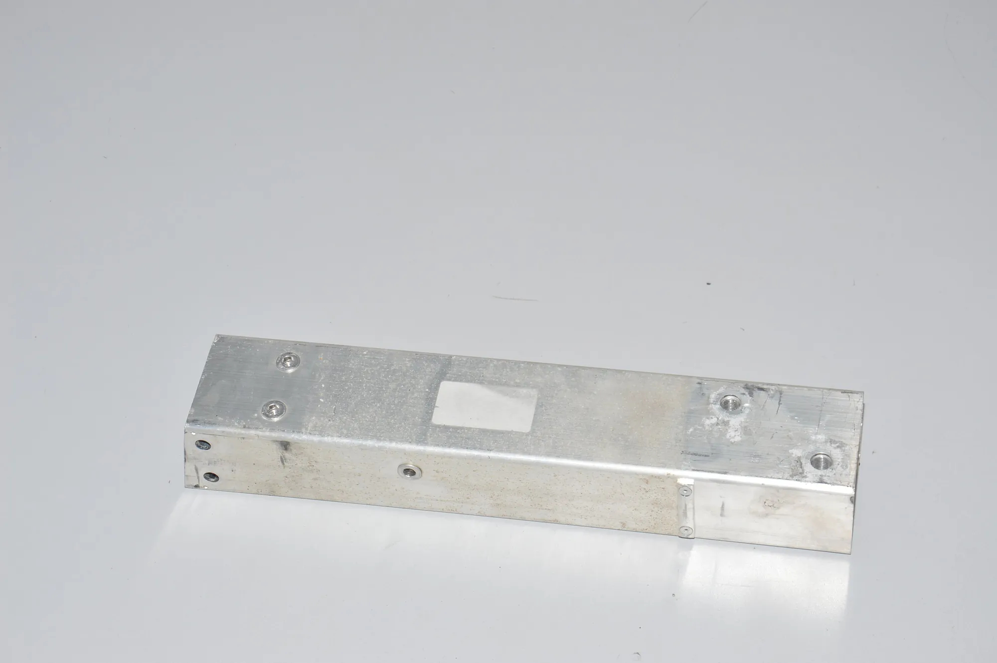 Rear Right Bumper Bracket – OEM 6852704 · BMW i3 (I01) Electric 2018 – 3