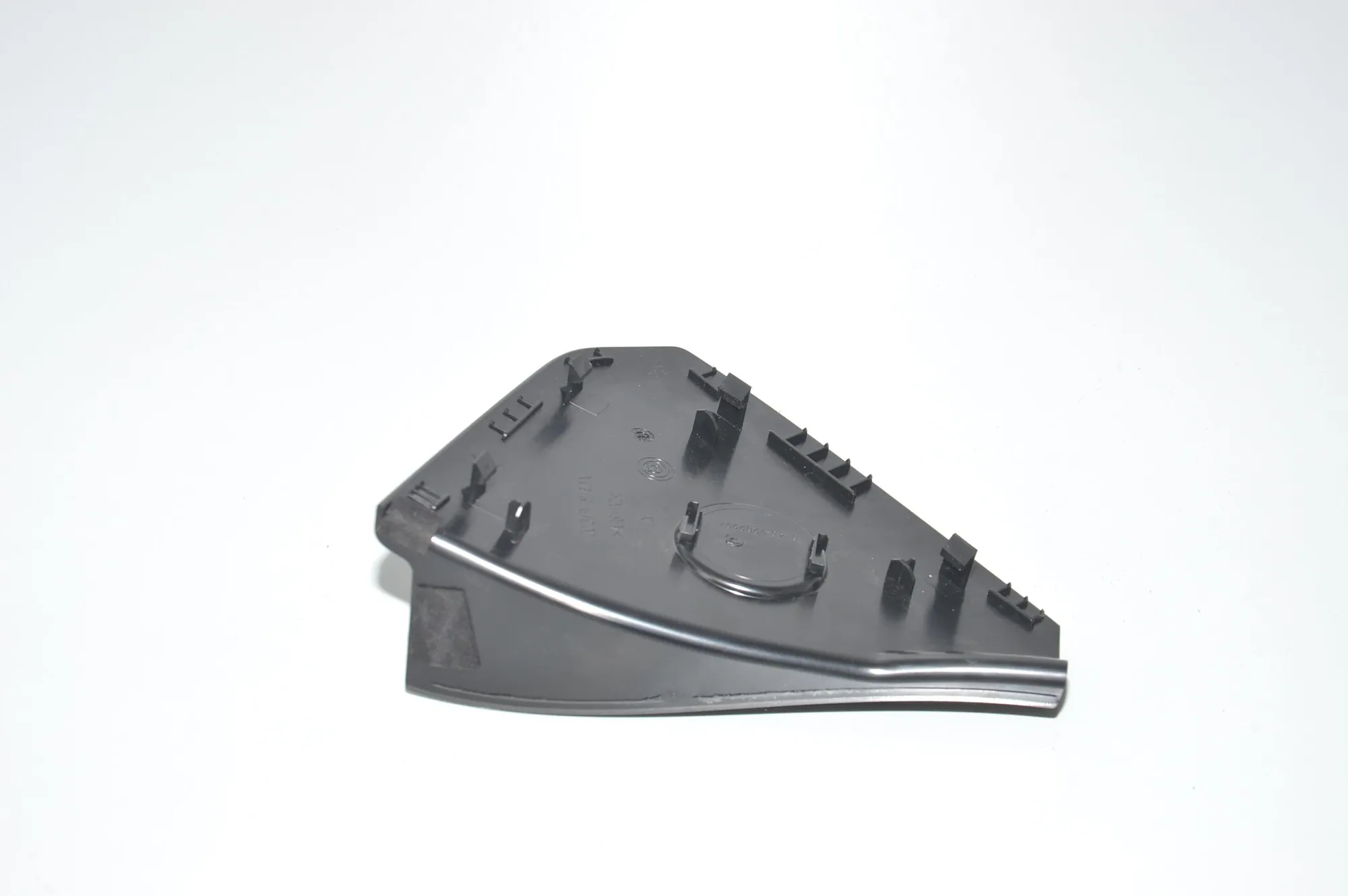 Dashboard Side Trim – OEM 9282994 · BMW i3 (I01) Electric 2018 – 3