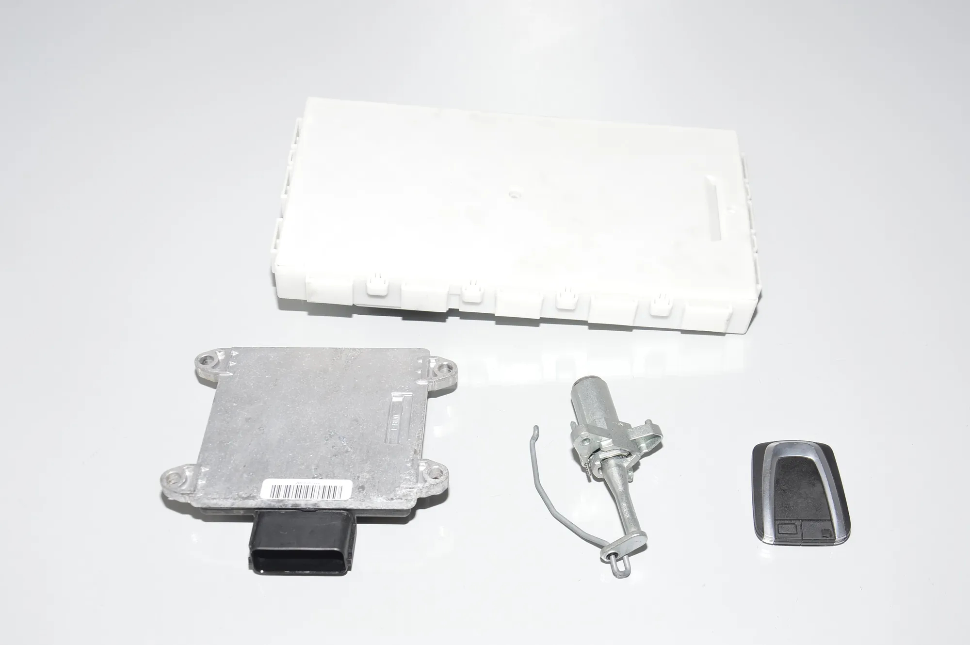 Engine Ignition ECU Set – OEM 8736965 · BMW i3 (I01) Electric 2018 – 3