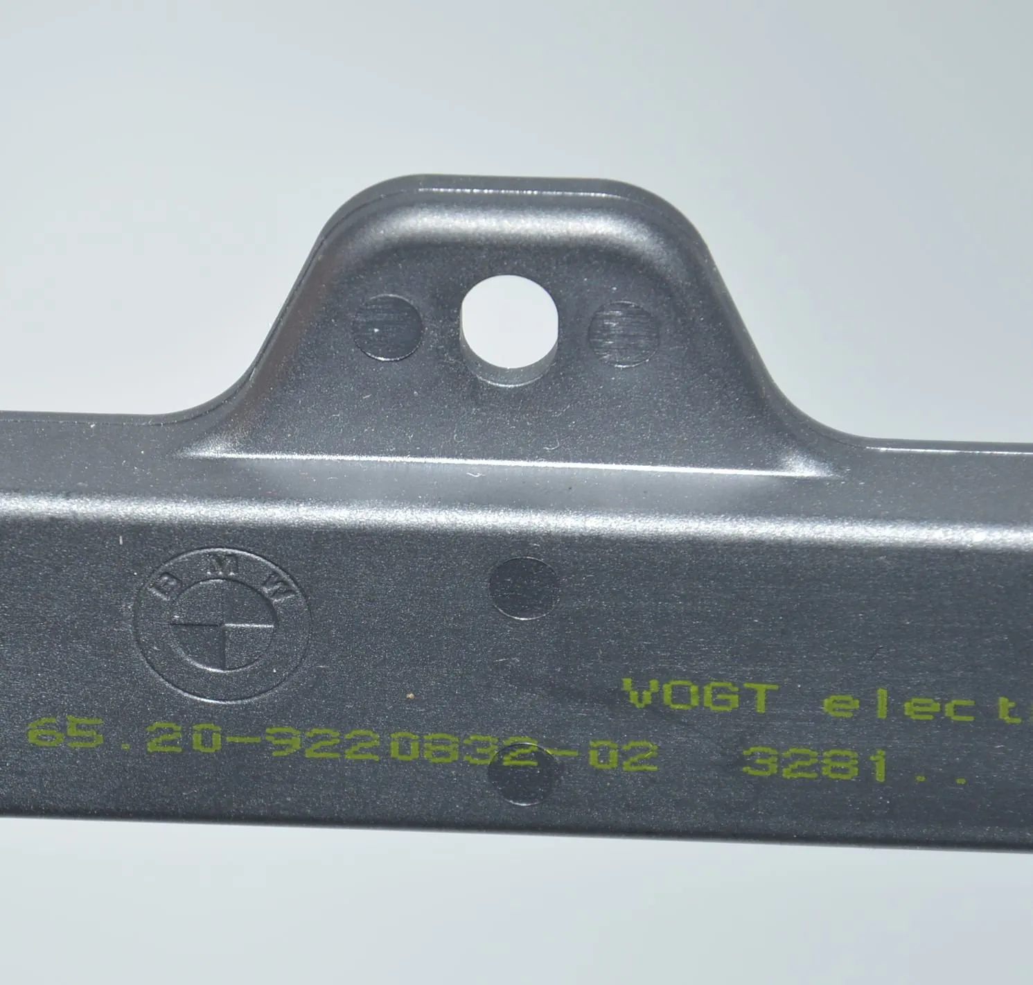Antenna – OEM 9220832 · BMW i3 (I01) Electric 2018 – 5
