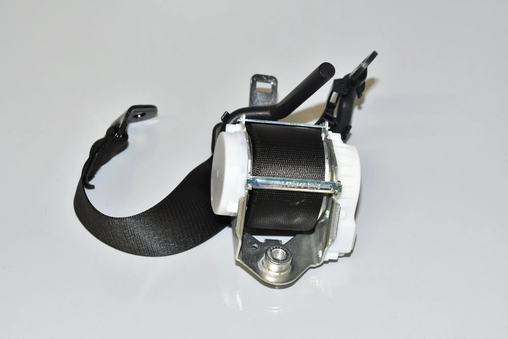 Rear Left Seatbelt – OEM 7305643 · BMW i3 (I01) Electric 2018 – 2