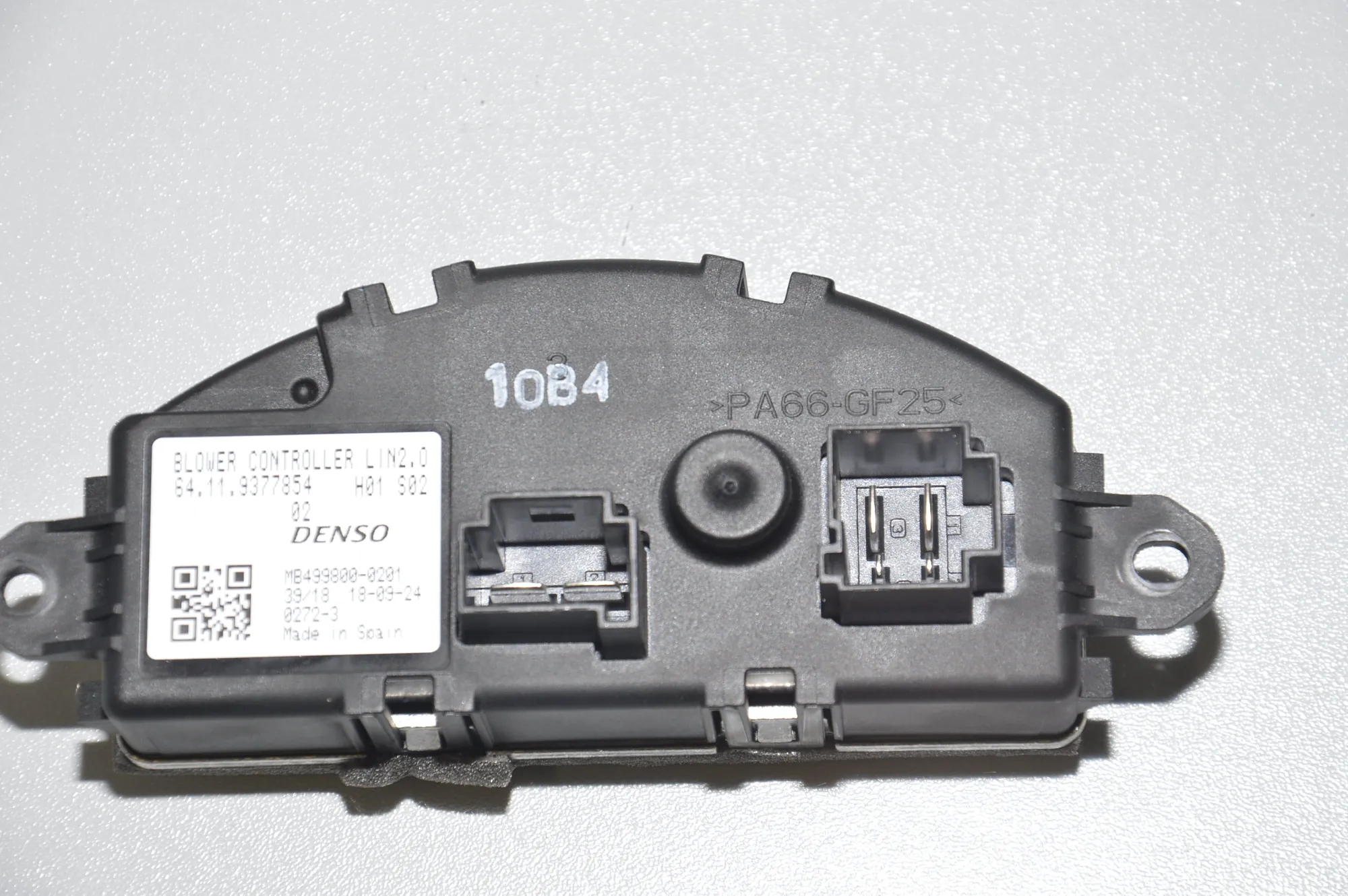 Interior Heater Resistor – OEM 9377854 · BMW i3 (I01) Electric 2018 – 5