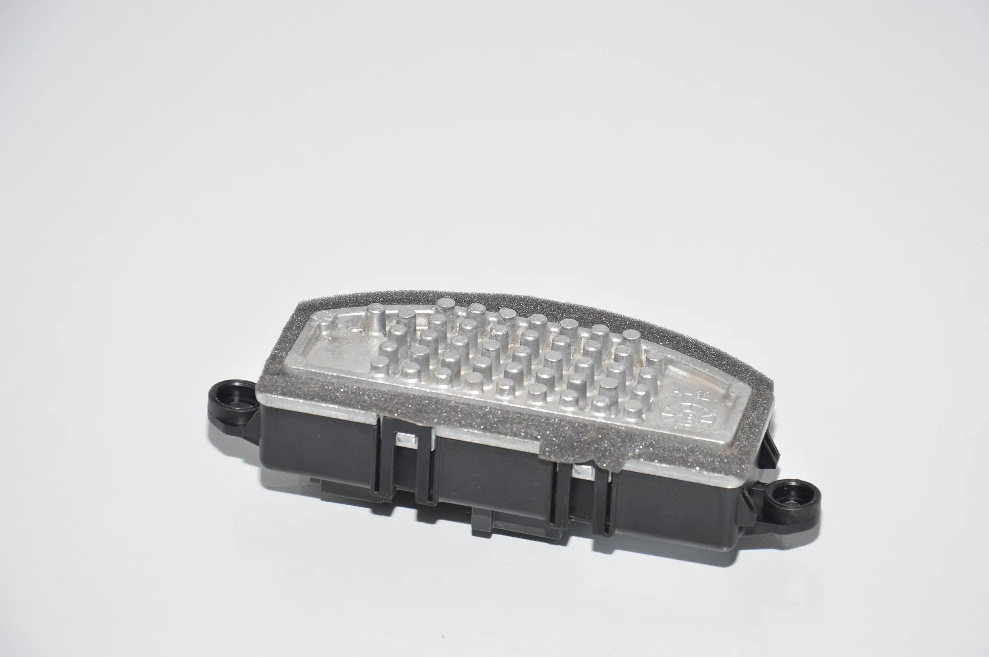 Interior Heater Resistor – OEM 9377854 · BMW i3 (I01) Electric 2018
