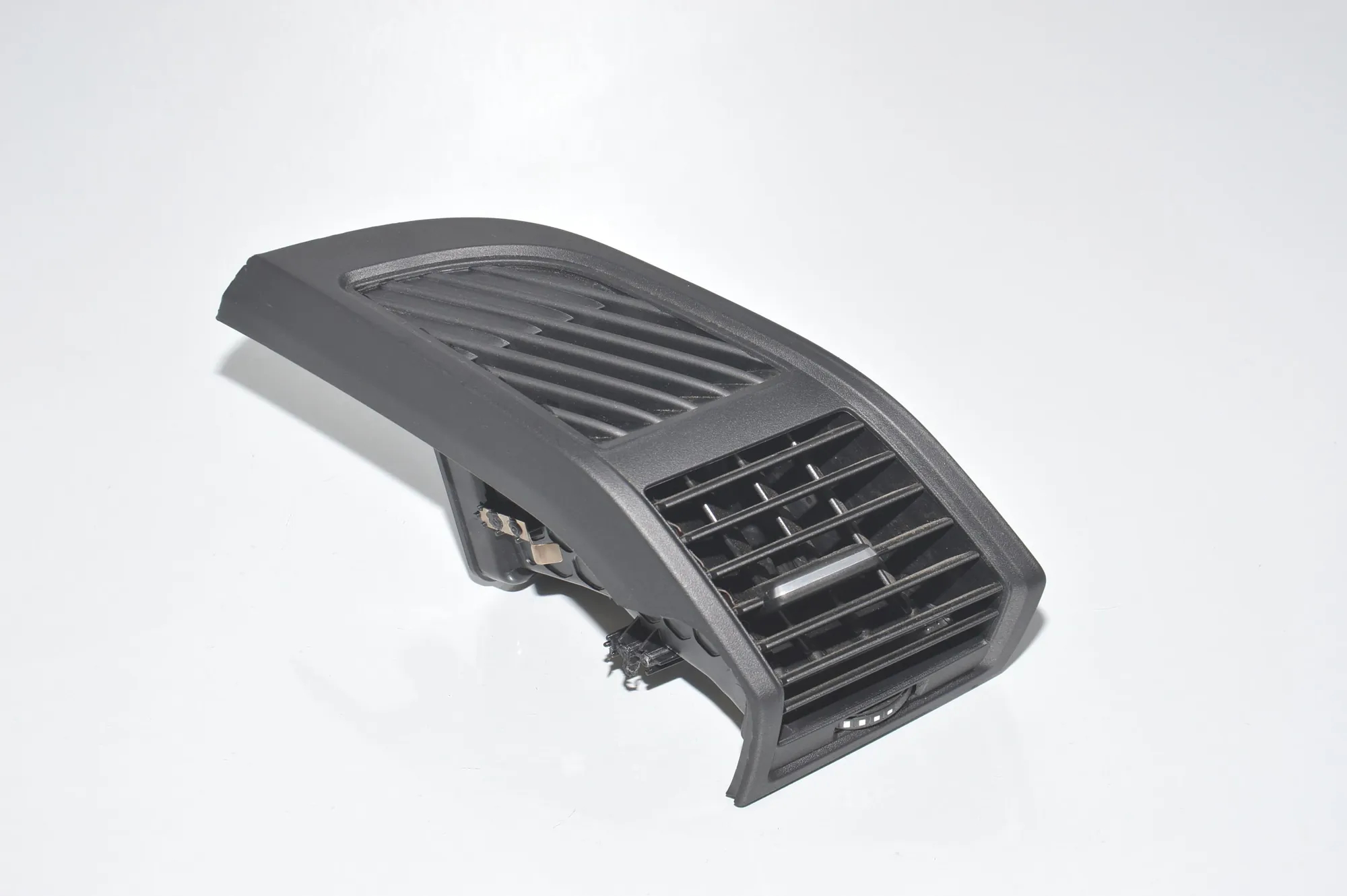 Dashboard Air Vents – OEM 9283002 · BMW i3 (I01) Electric 2018