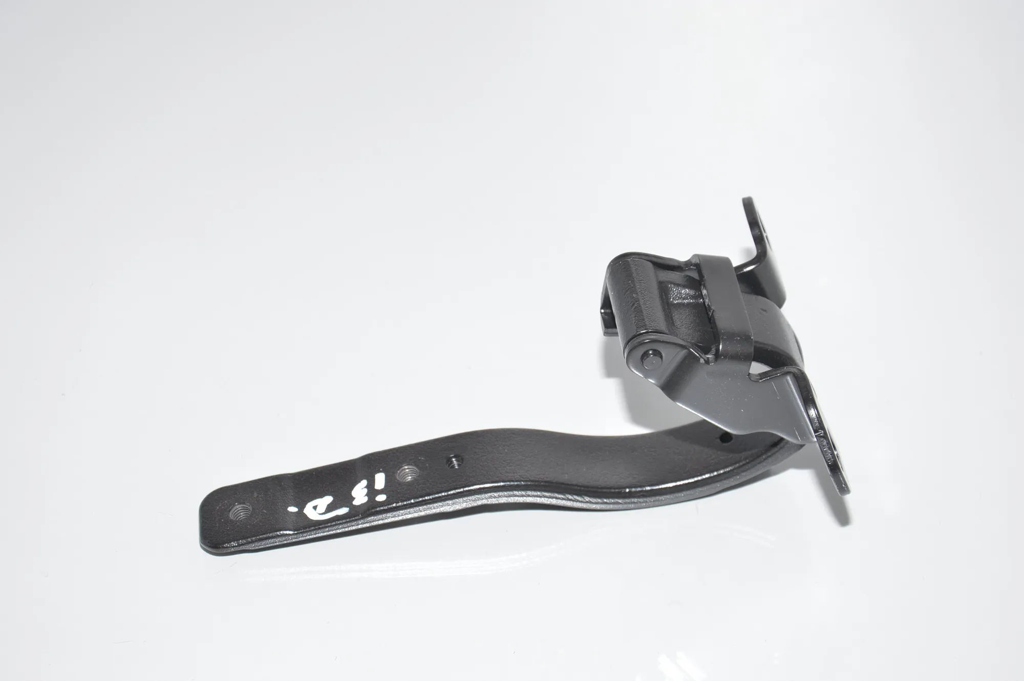 Right Side Bootlid Hinge – OEM 7296774 · BMW i3 (I01) Electric 2018 – 2