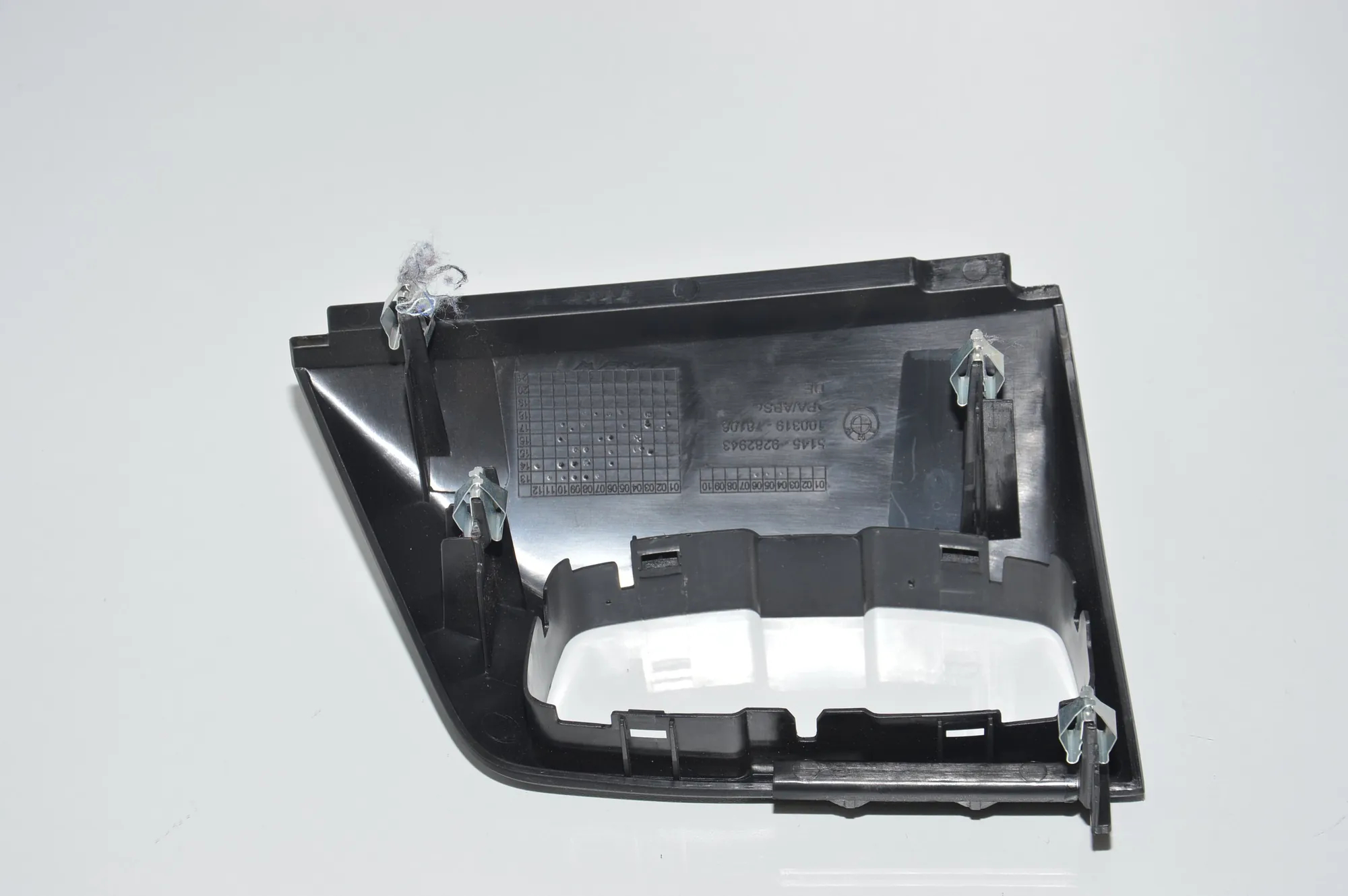Headlight Switch Trim – OEM 9282943 · BMW i3 (I01) Electric 2018 – 3