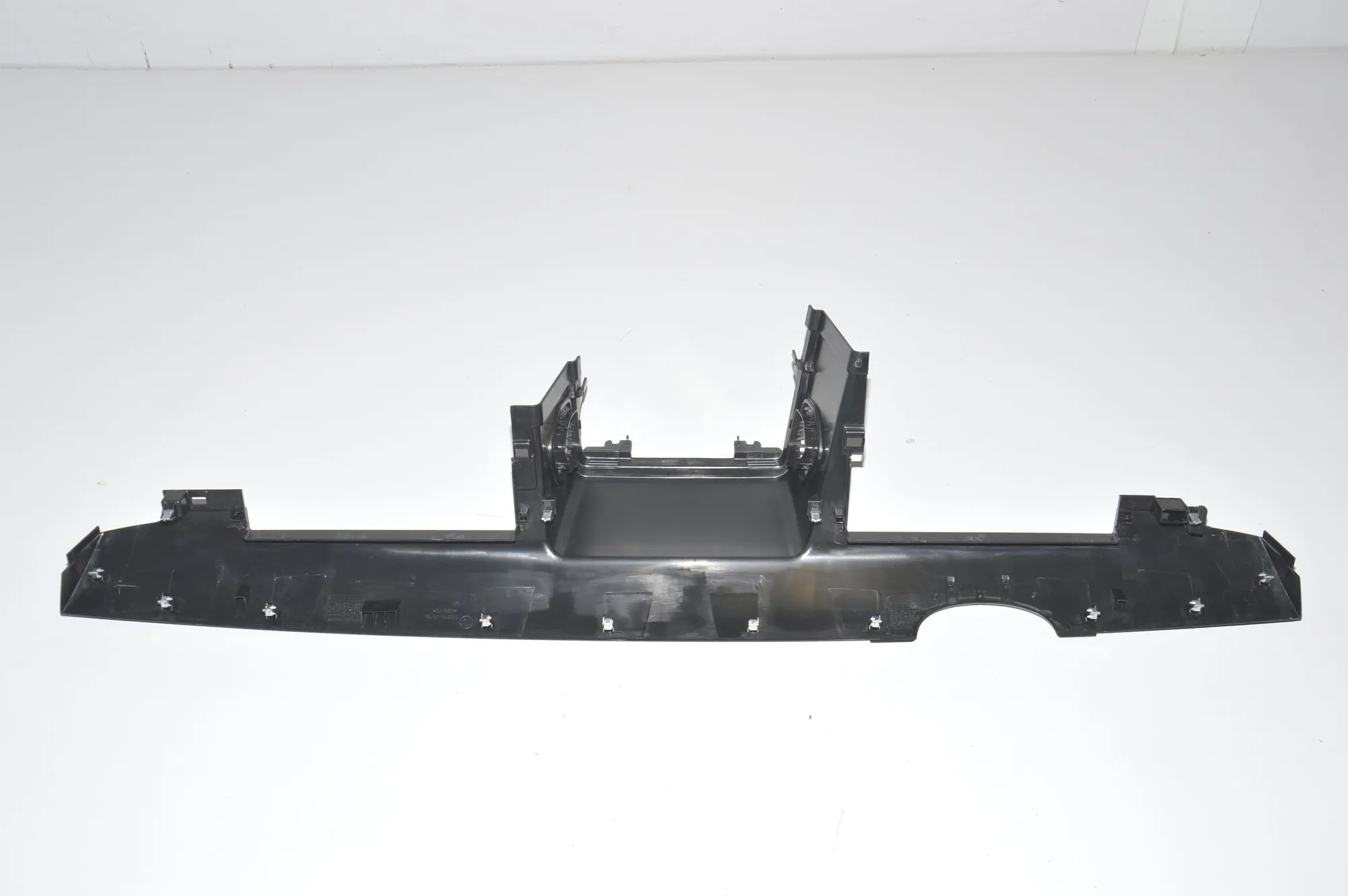 Dashboard Lower Trim – OEM 9303498 · BMW i3 (I01) Electric 2018 – 3