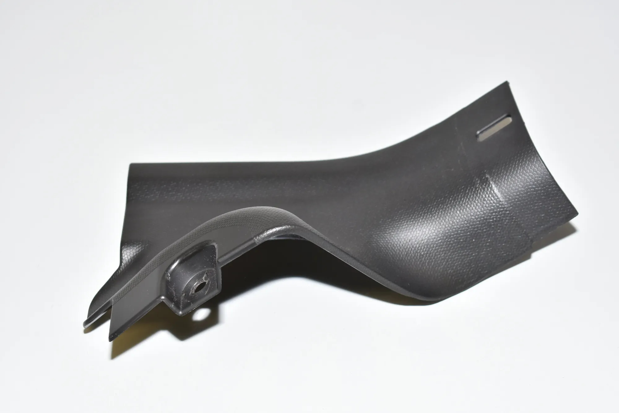 Rear Left Interior Step Trim – OEM 7272381 · BMW i3 (I01) Electric 2018 – 2