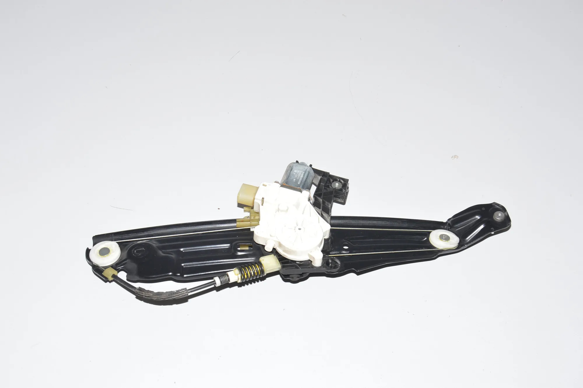 Rear Left Window Regulator – OEM 7182615 · BMW 7 (F01, F02) BMW 7 (F01, F02) 730 d 2008 – 2