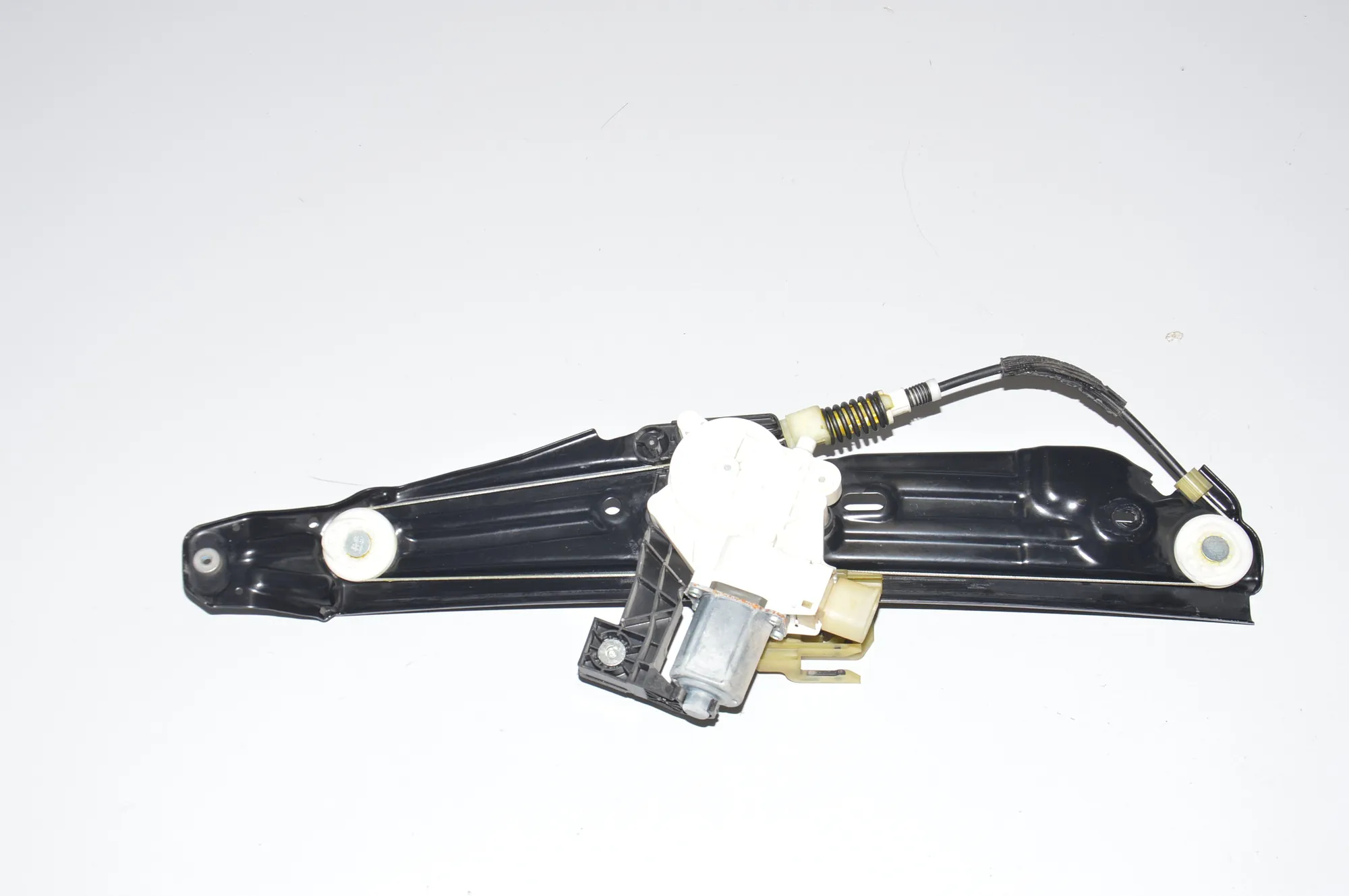 Rear Left Window Regulator – OEM 7182615 · BMW 7 (F01, F02) BMW 7 (F01, F02) 730 d 2008 – 3