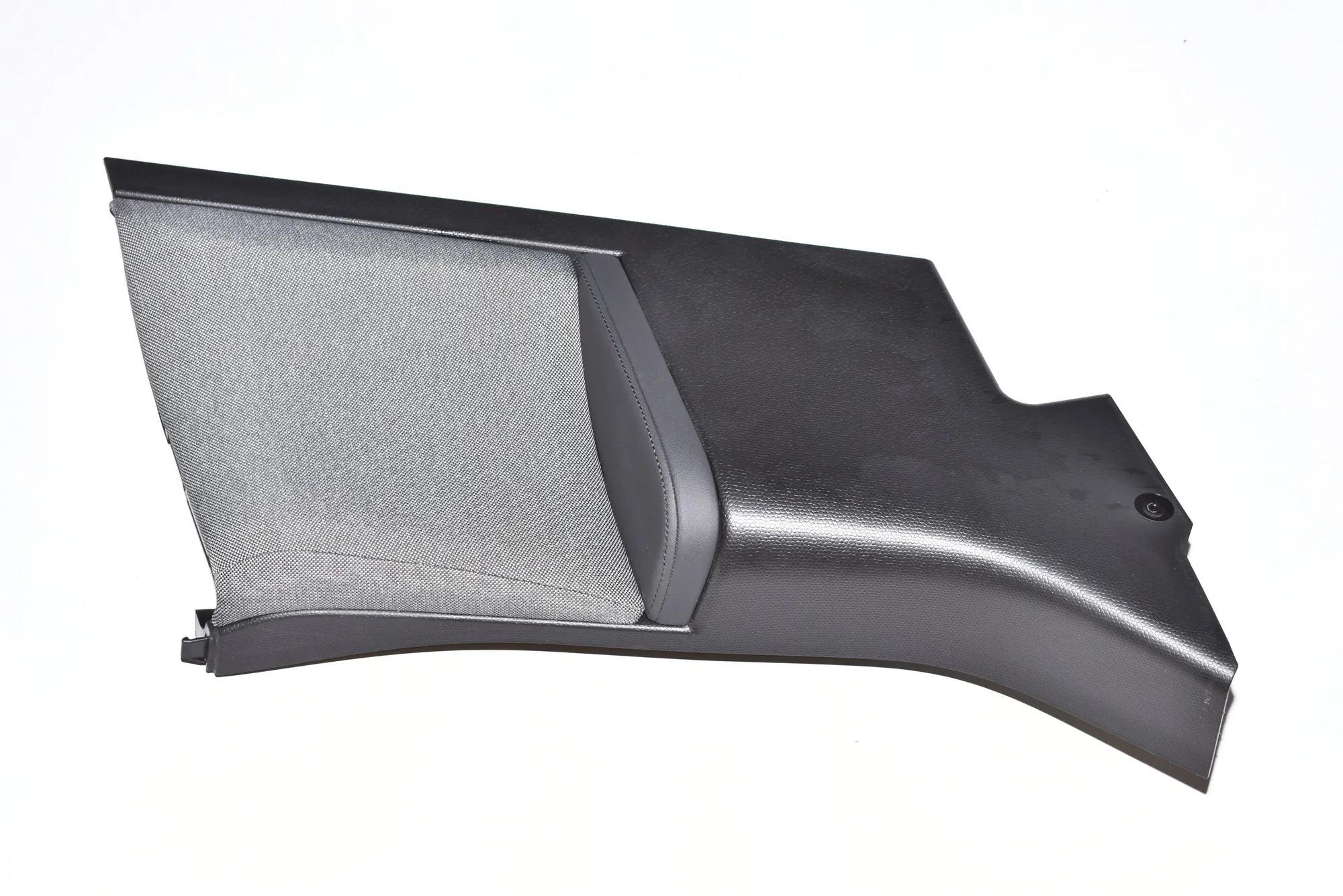 Right Side Pillar Trim – OEM 7272428 · BMW i3 (I01) Electric 2018