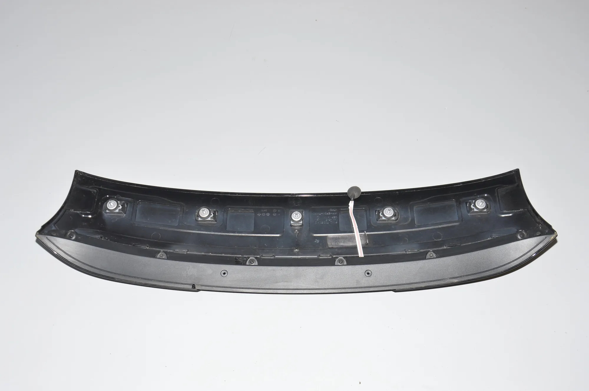 Tailgate Bootlid Spoiler – OEM 7305042 · BMW i3 (I01) Electric 2018 – 3