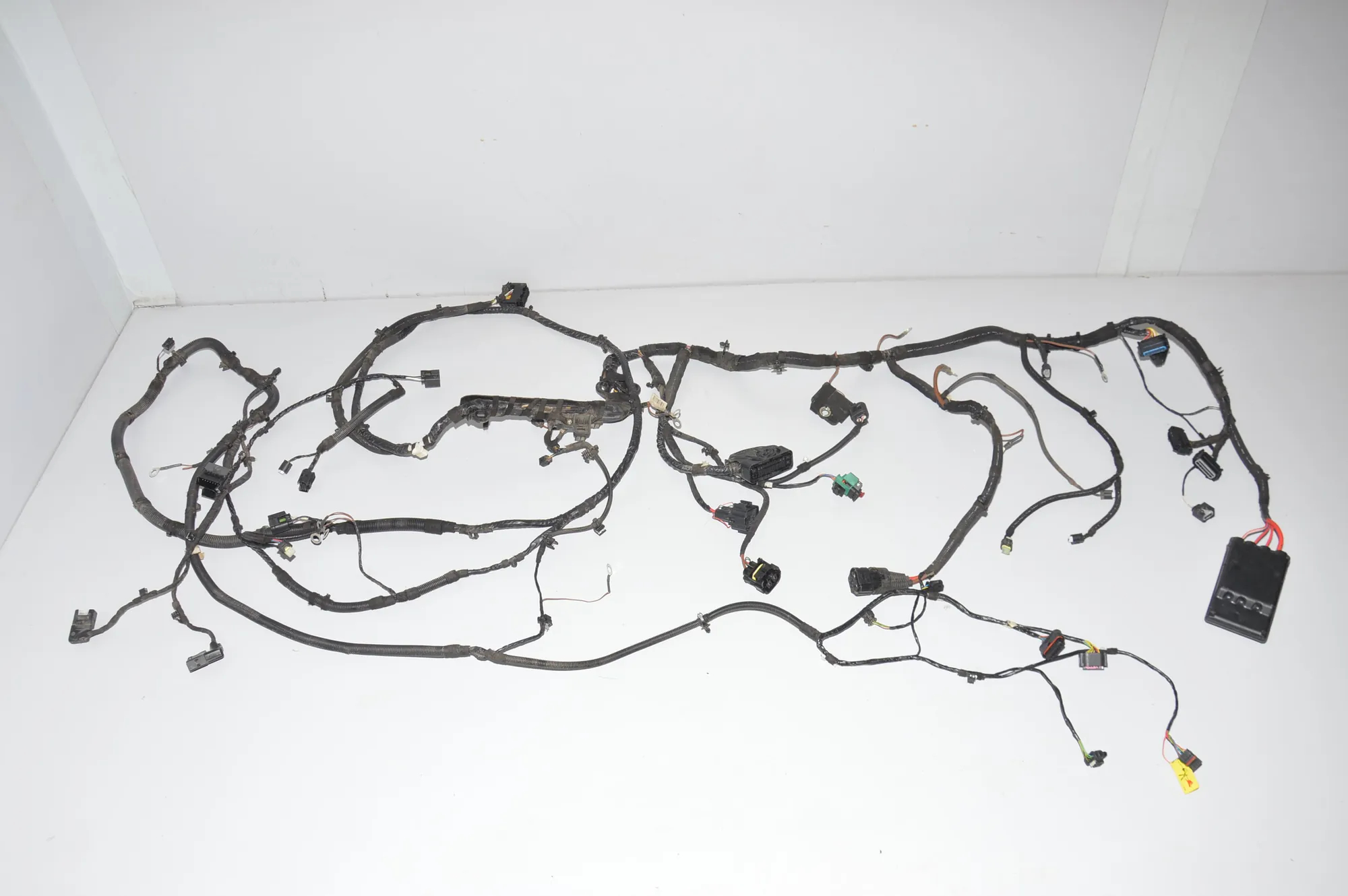Engine Cable Harness – OEM 9321027 · BMW i3 (I01) Electric 2018