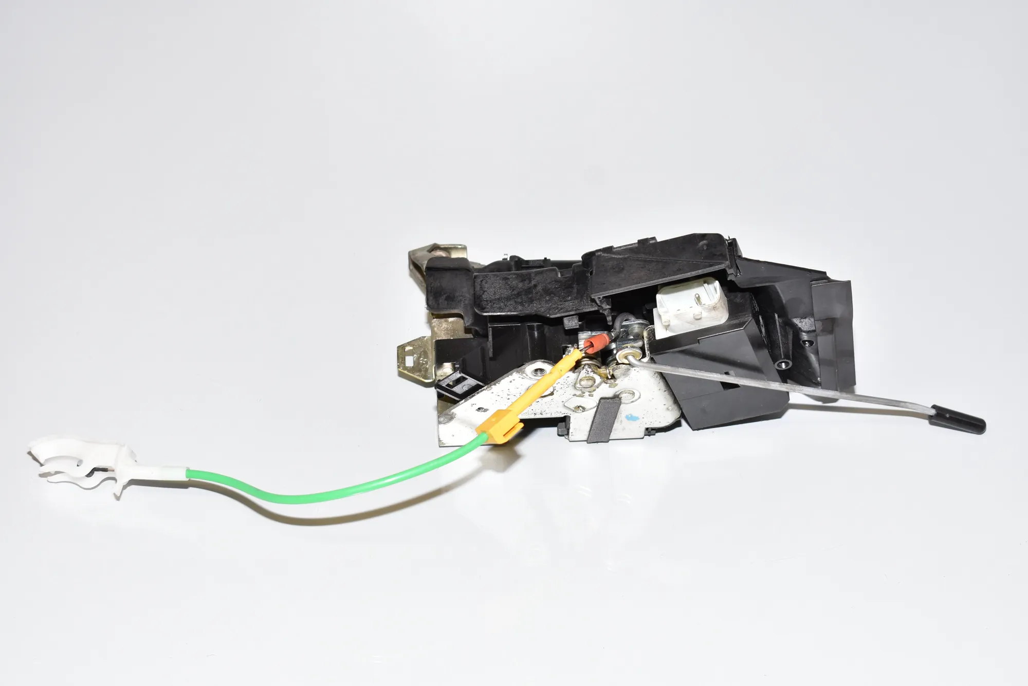Front Right Door Lock – OEM 8235126 · BMW 5 (E39) 525 d 2003 – 2
