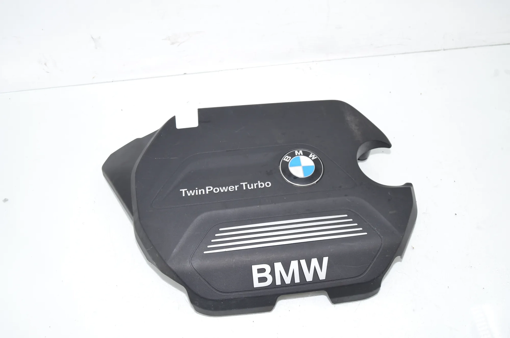 Engine Cover – OEM 8514199 · BMW X1 (F48) xDrive 18 d 2016