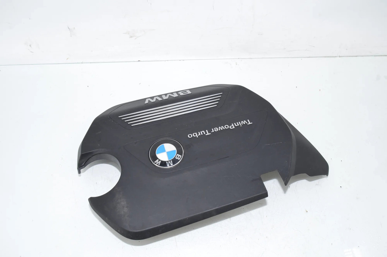 Engine Cover – OEM 8514199 · BMW X1 (F48) xDrive 18 d 2016 – 2