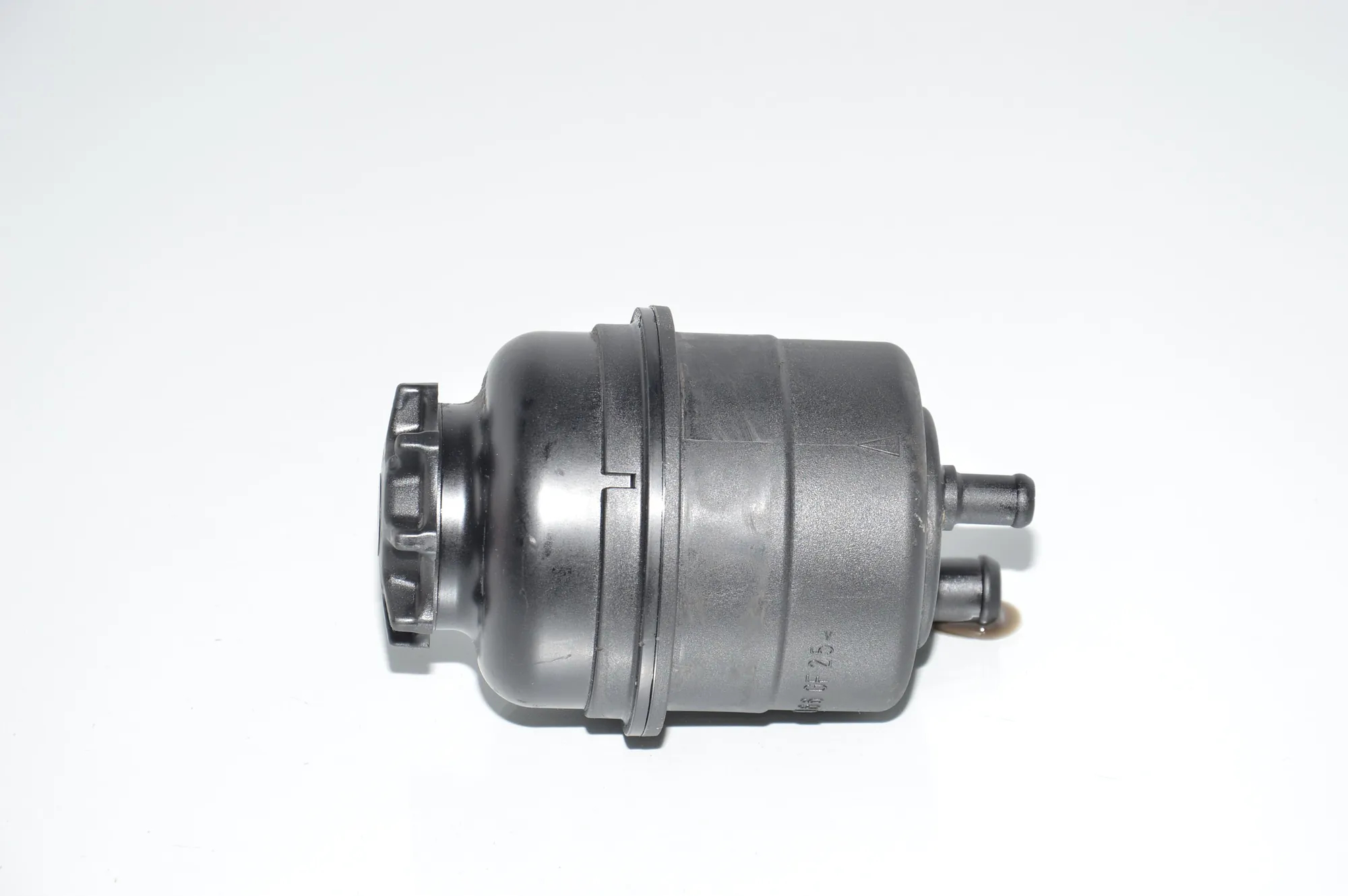 Power Steering Pump Tank – OEM 6851217 · BMW 3 Touring (E36) 1996 – 2