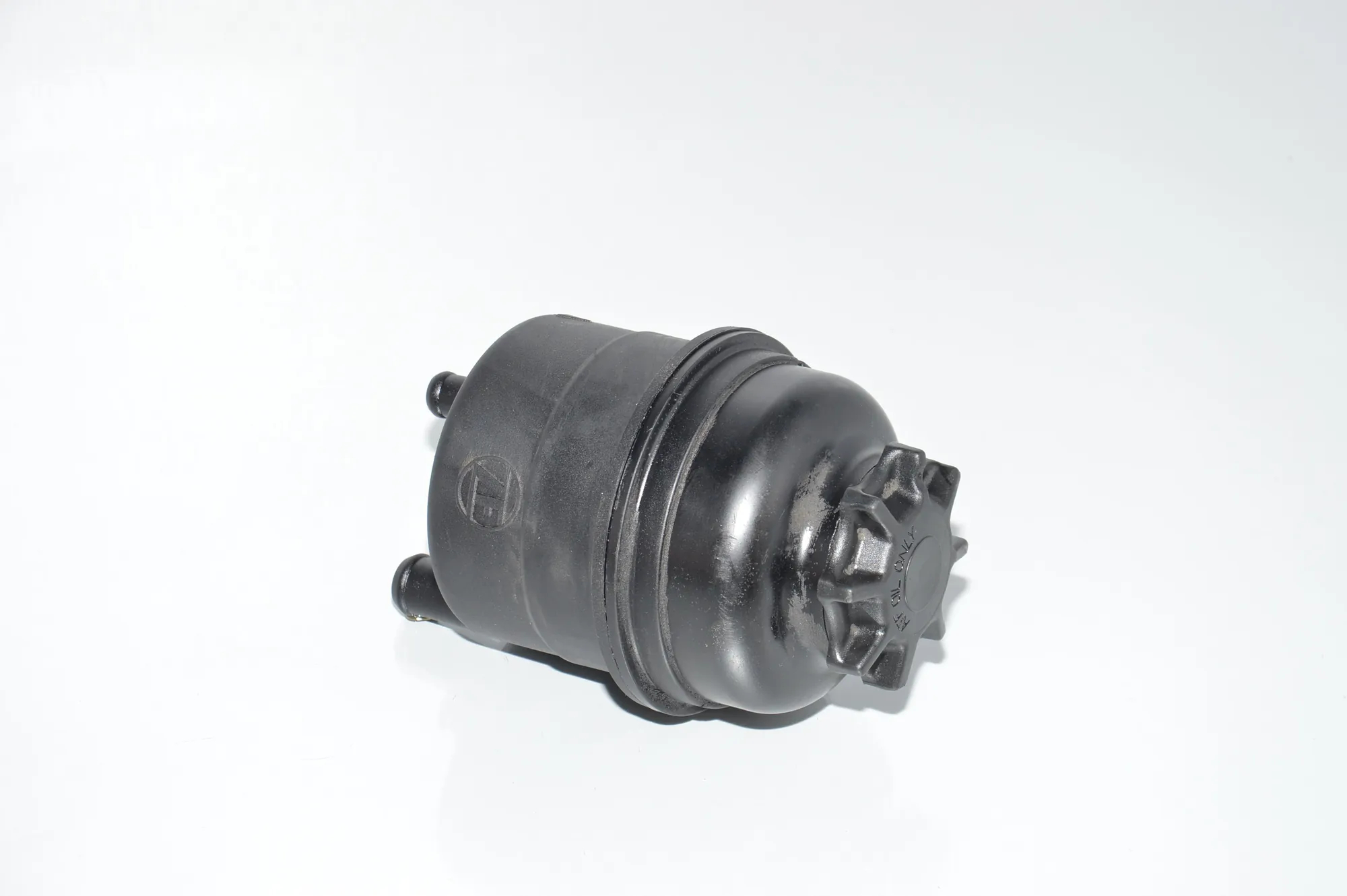 Power Steering Pump Tank – OEM 6851217 · BMW 3 Touring (E36) 1996 – 4