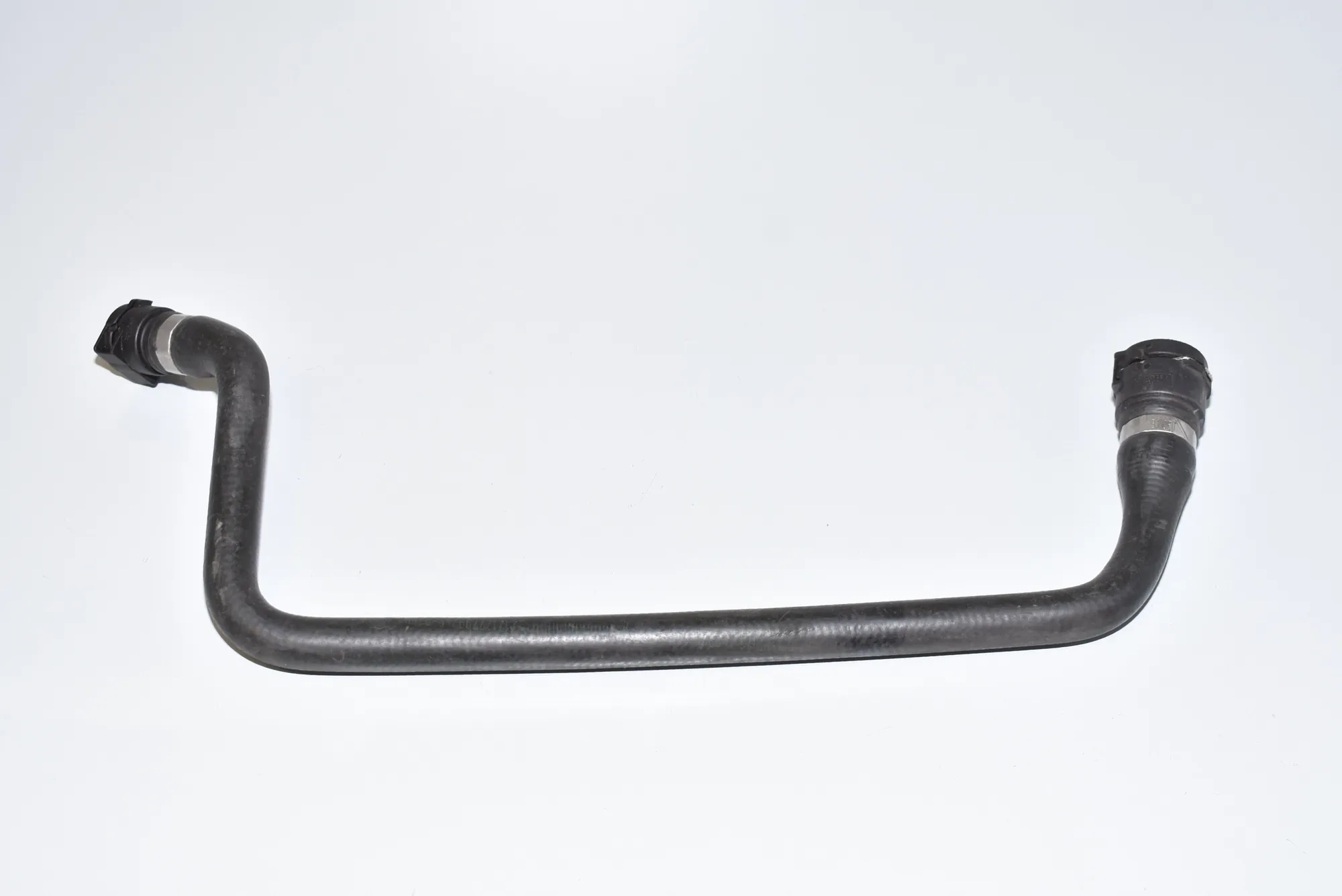Coolant Hose Pipe – OEM 7799749 · BMW 5 (E60) BMW 5 (E60) 520 d 2008