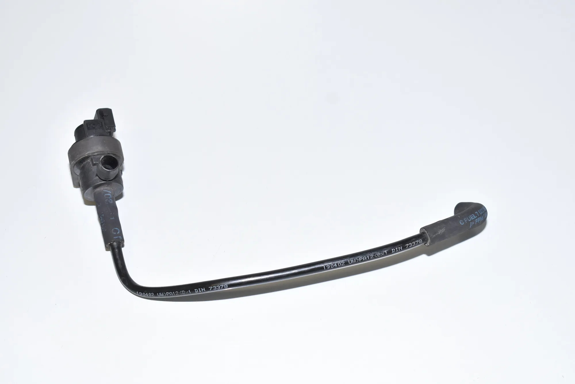 Solenoid Valve – OEM 1433602 · BMW 7 (E65, E66, E67) BMW 7 (E65, E66, E67) 730 i, Li 2004 – 2