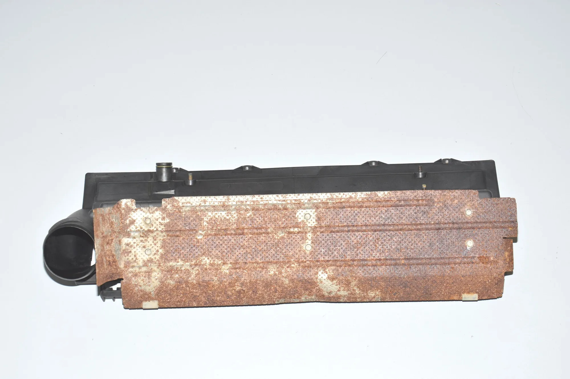 Air Filter Box Lower Part – OEM 2245564 · BMW 3 Touring (E36) 1996