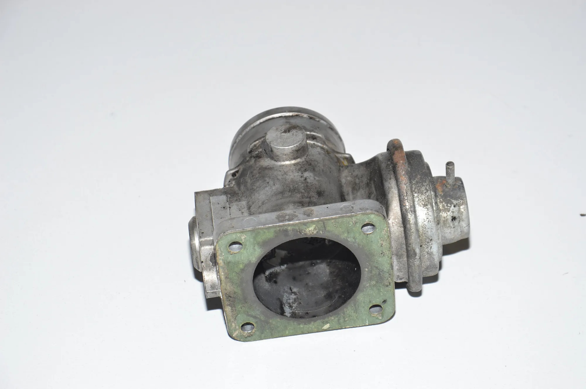EGR Valve – OEM 2244900 · BMW 3 Touring (E36) 1996 – 2
