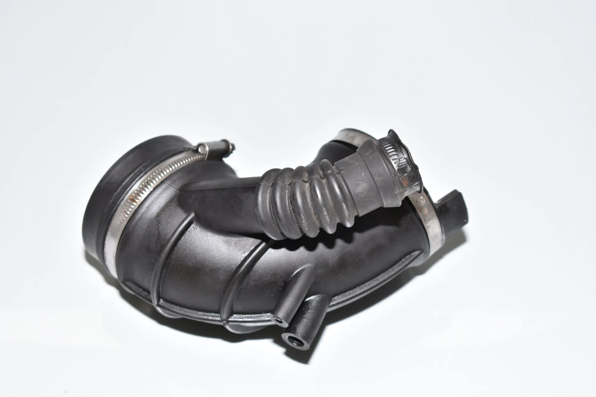Air Intake Hose Pipe – OEM 1440102 · BMW X5 (E53) BMW X5 (E53) 3.0 i 2003 – 2