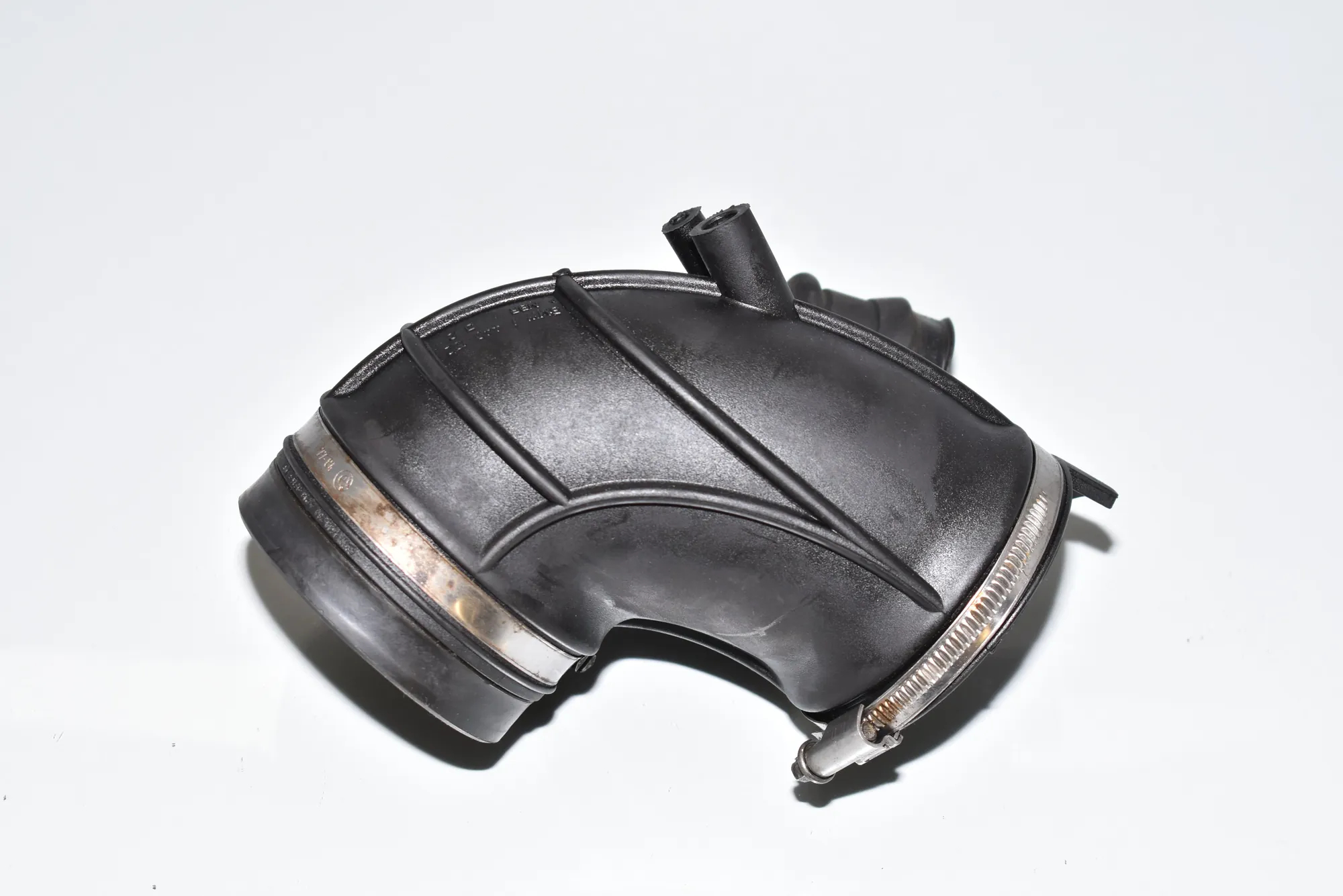Air Intake Hose Pipe – OEM 1440102 · BMW X5 (E53) BMW X5 (E53) 3.0 i 2003 – 3