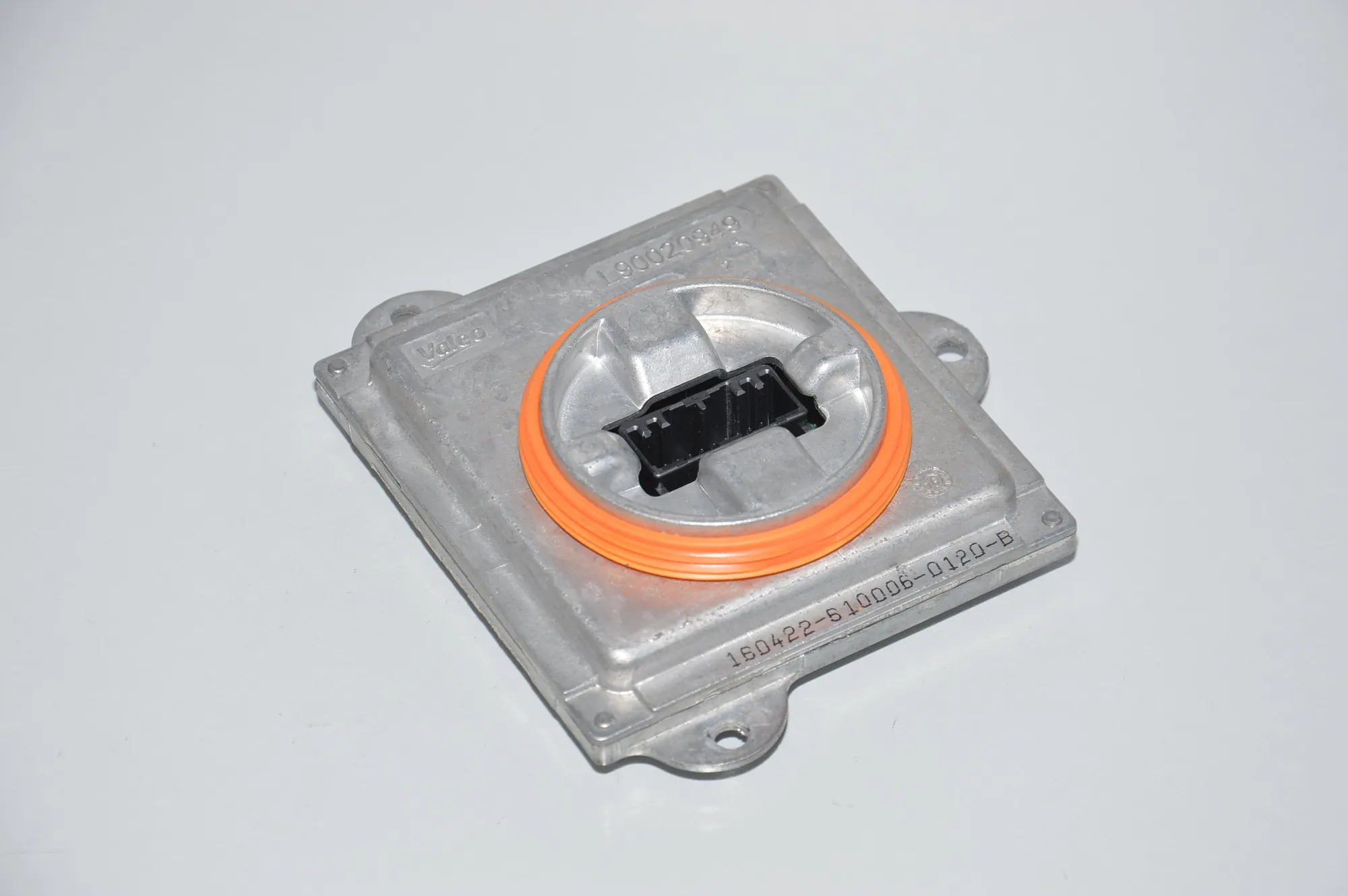 LED Lights Control Unit – OEM 7367751 · BMW i3 (I01) BMW i3 (I01) Hybrid 2016