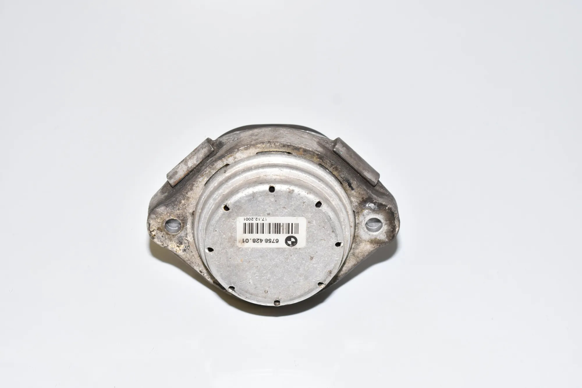 Left Side Engine Mount – OEM 6758428 · BMW X5 (E53) 4.6 is 2002