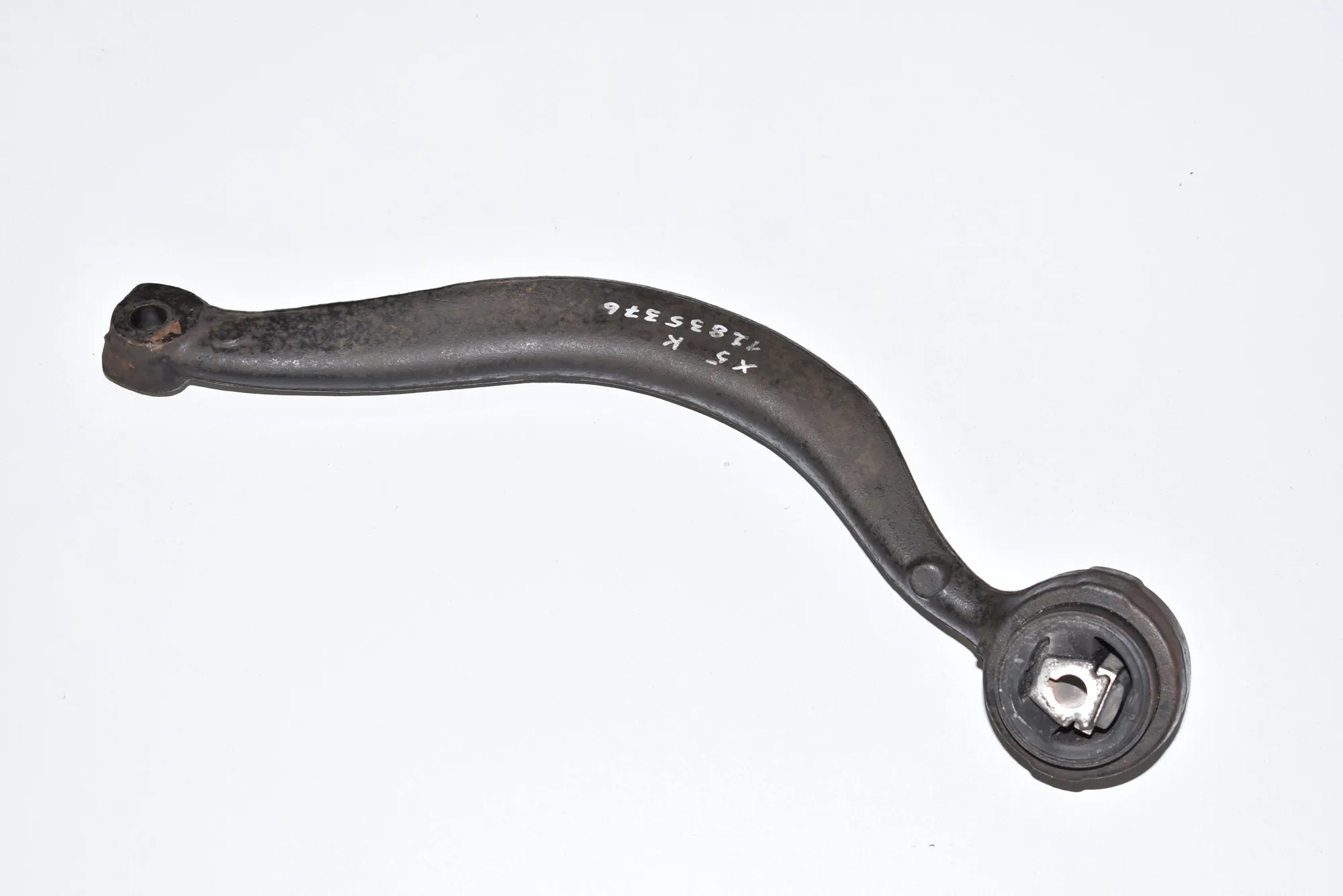 Front Left Curved Control Arm · BMW X5 (E53) 4.6 is 2002 – 2