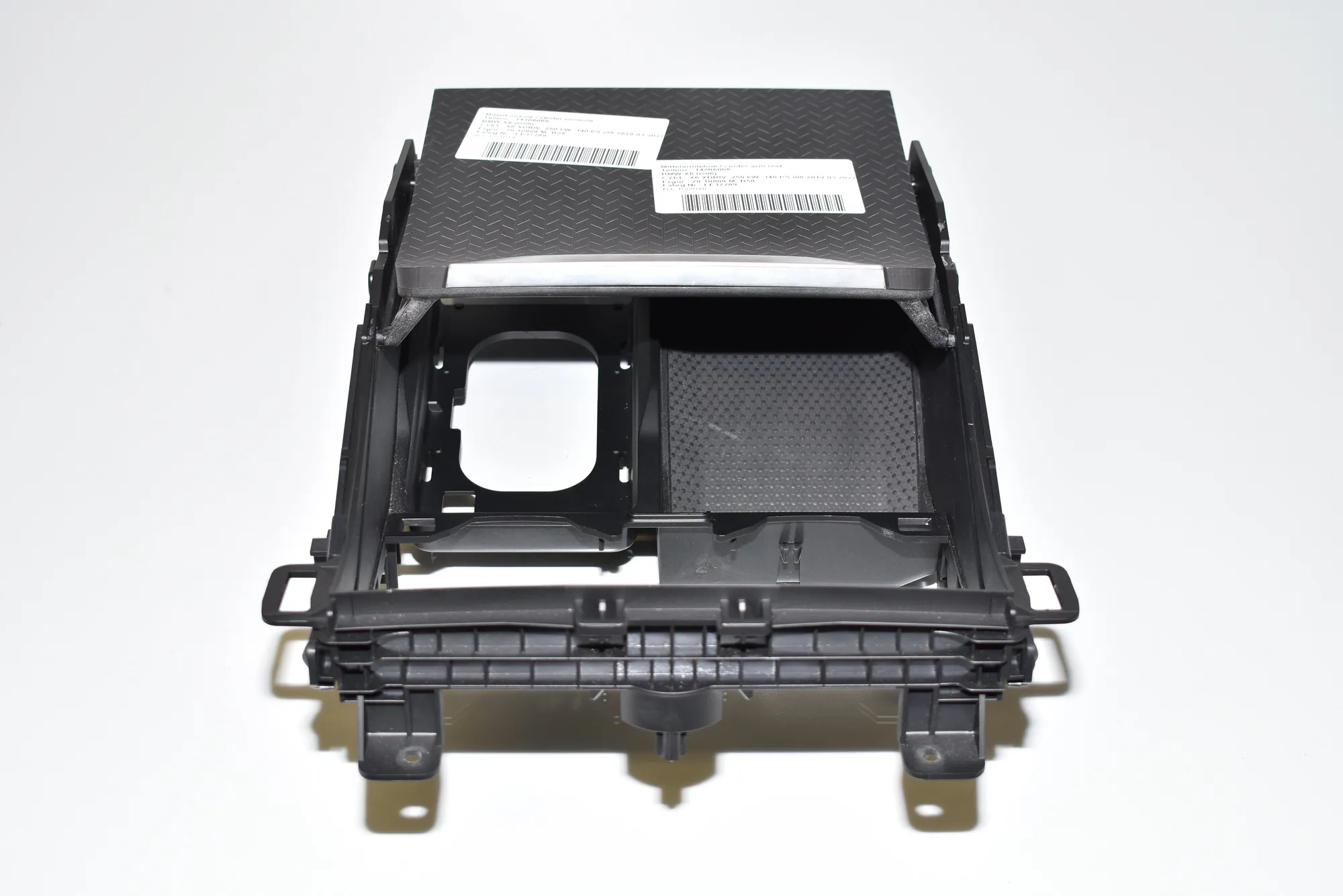 Other Interior Parts – OEM 9399863 · BMW X7 (G07) BMW X7 (G07) xDrive 30 d 2020 – 2