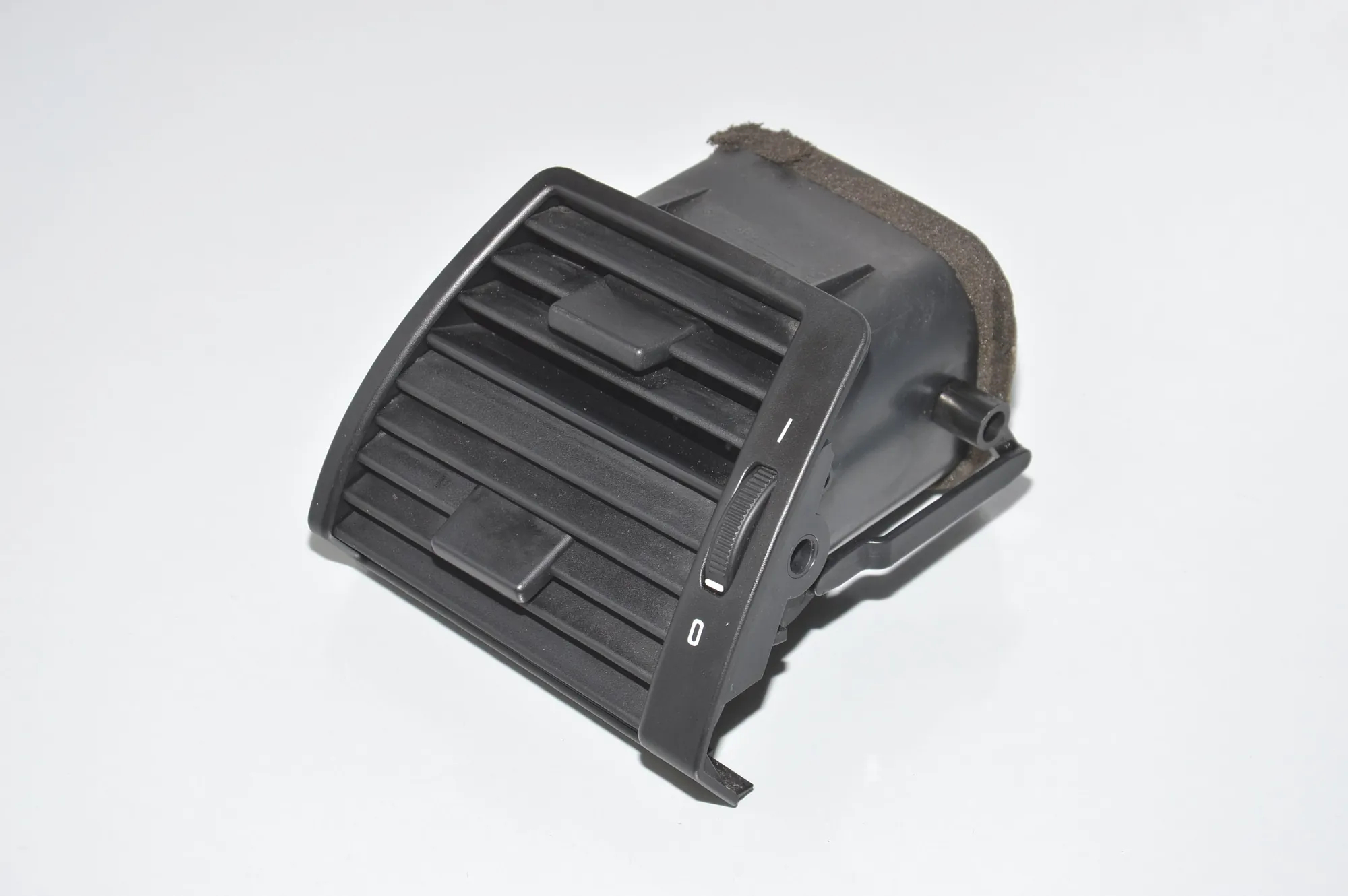 Dashboard Air Vents – OEM 8402215 · BMW X5 (E53) 4.6 is 2002