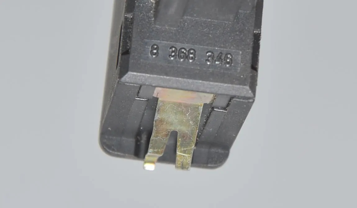 USB/AUX-In Socket Port – OEM 8368346 · BMW X5 (E53) 4.6 is 2002 – 5