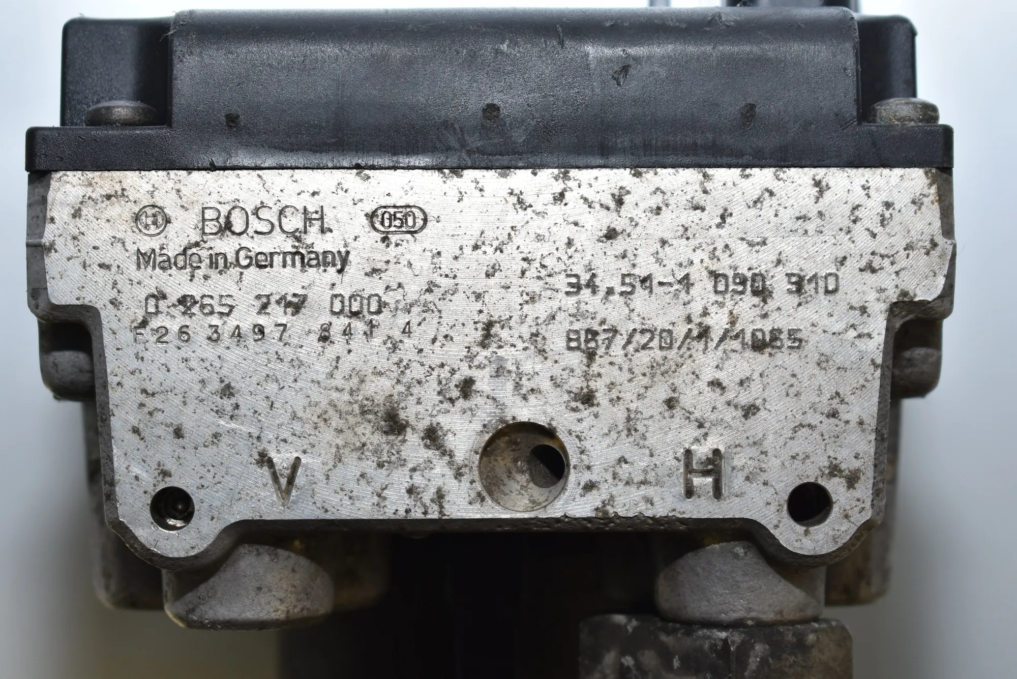 ABS Pump – OEM 0265217000 · BMW 5 (E39) BMW 5 (E39) 528 i 1998 – 4