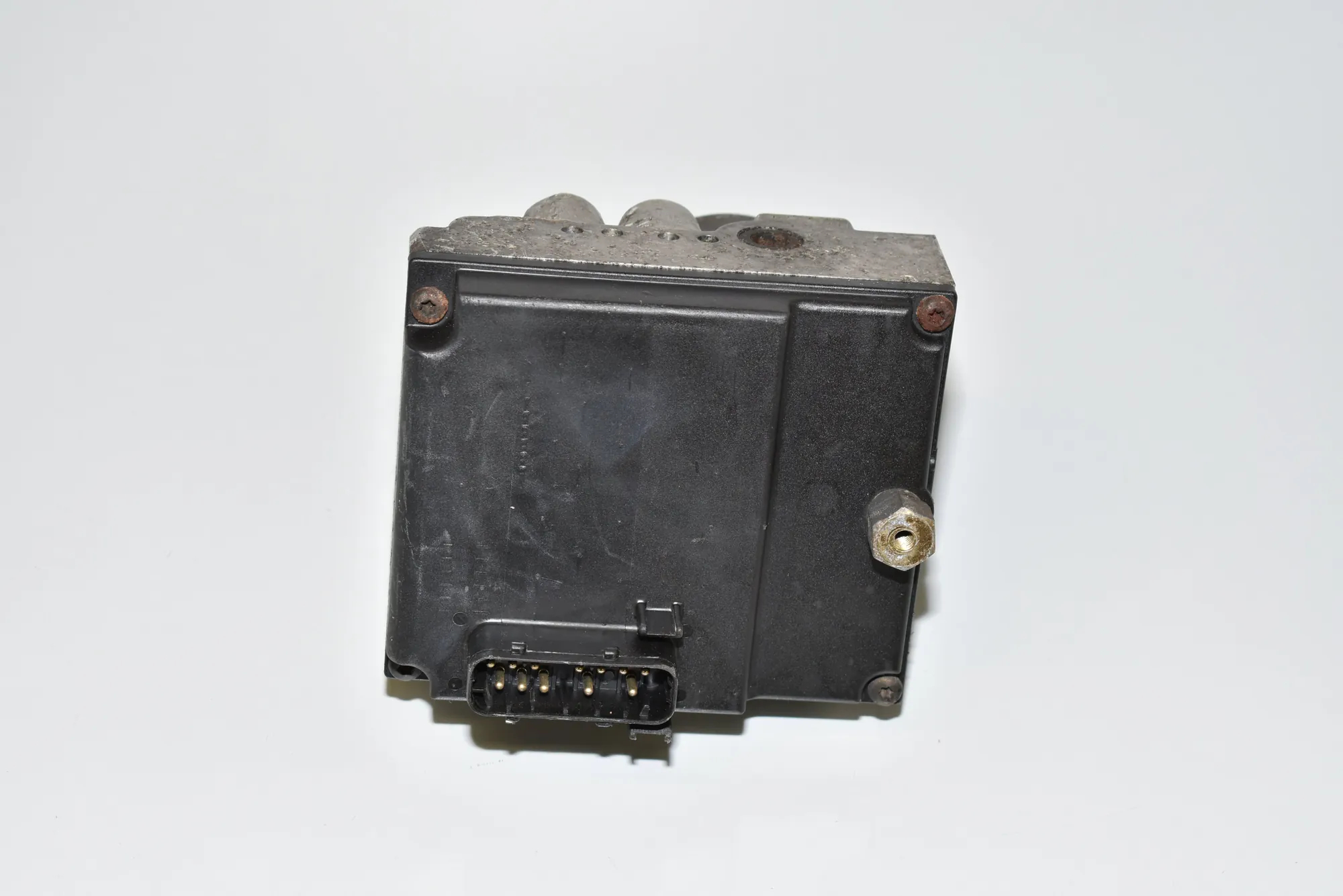 ABS Pump – OEM 0265217000 · BMW 5 (E39) BMW 5 (E39) 528 i 1998