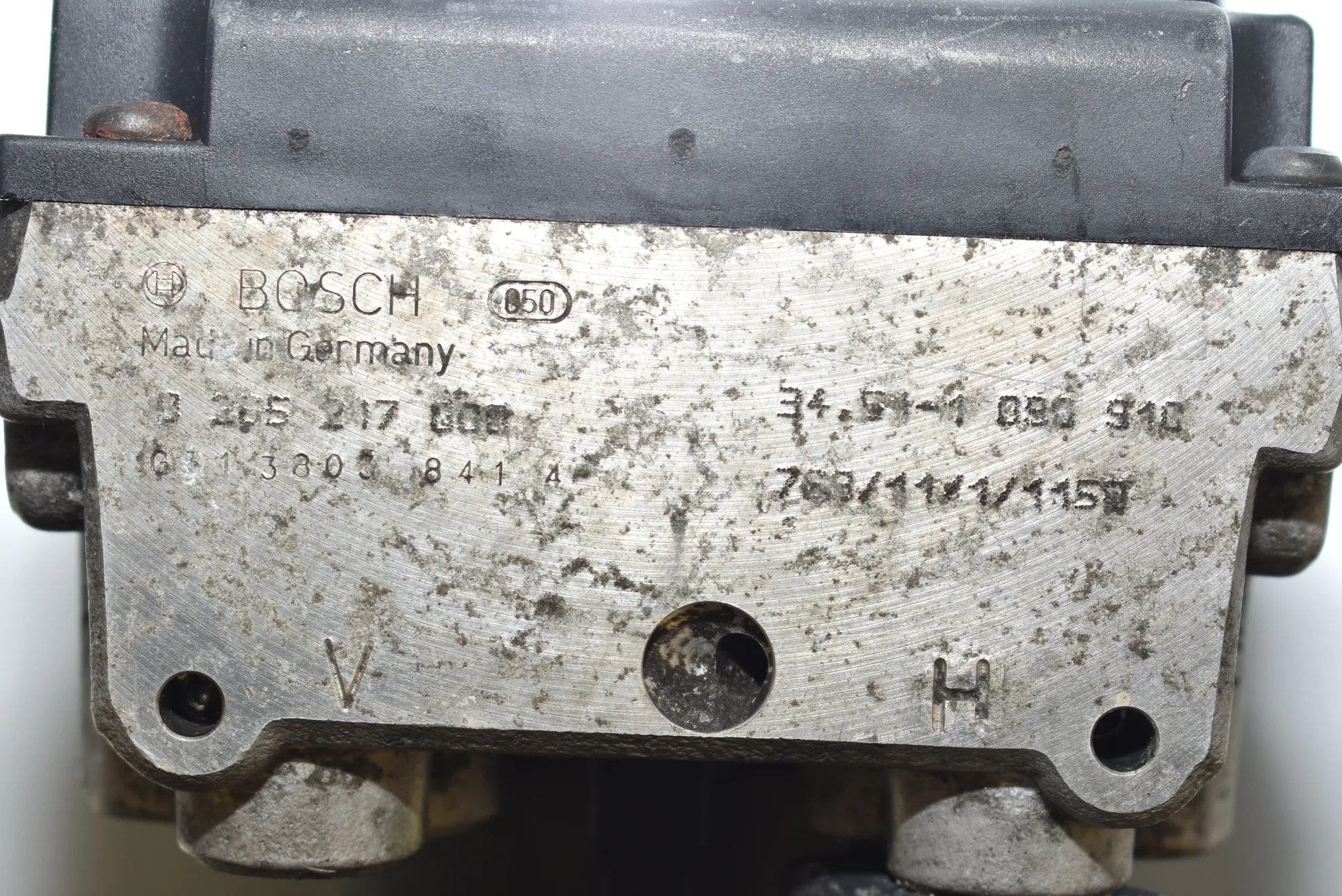 ABS Pump – OEM 0265217000 · BMW 5 (E39) BMW 5 (E39) 528 i 1998 – 4