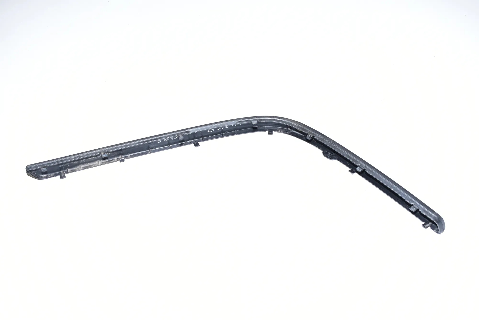 Rear Right Bumper Molding – OEM 2498502 · BMW 5 (E39) BMW 5 (E39) 530 d 2002 – 3
