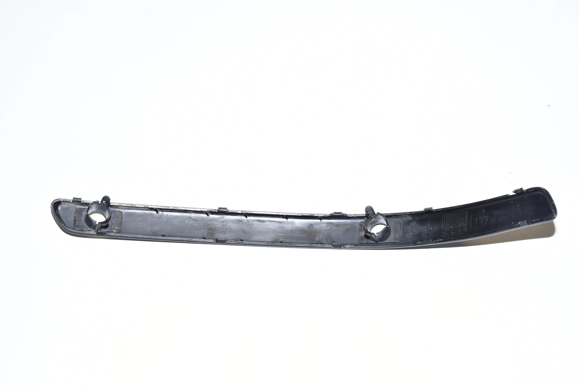 Front Left Bumper Molding – OEM 2494193 · BMW 5 (E39) BMW 5 (E39) 530 d 2002 – 3