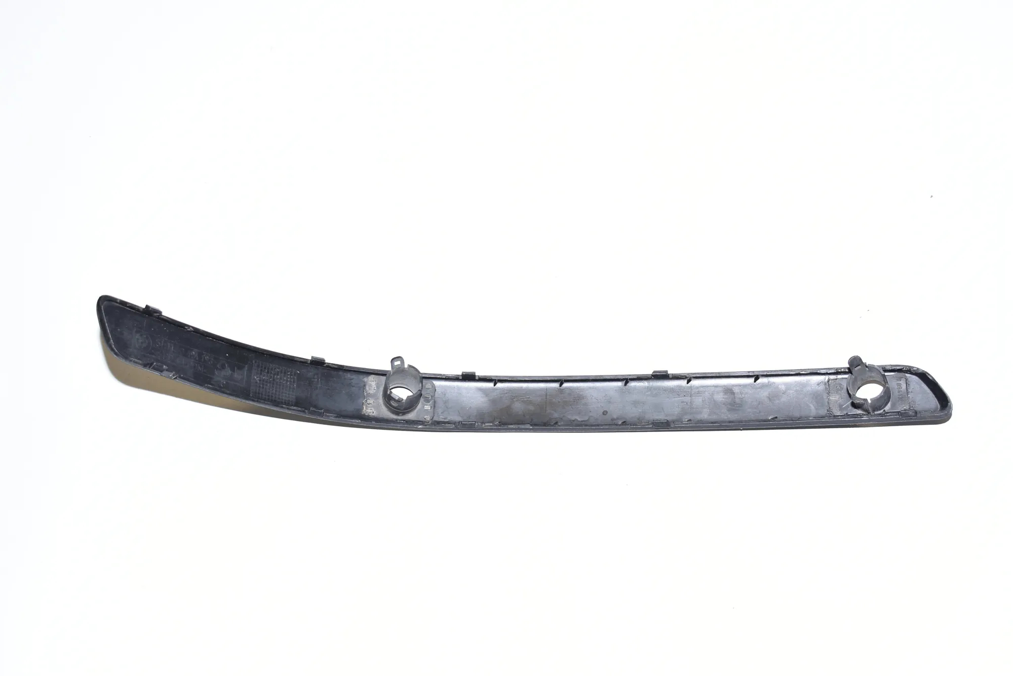 Front Left Bumper Molding – OEM 2494193 · BMW 5 (E39) BMW 5 (E39) 530 d 2002 – 3
