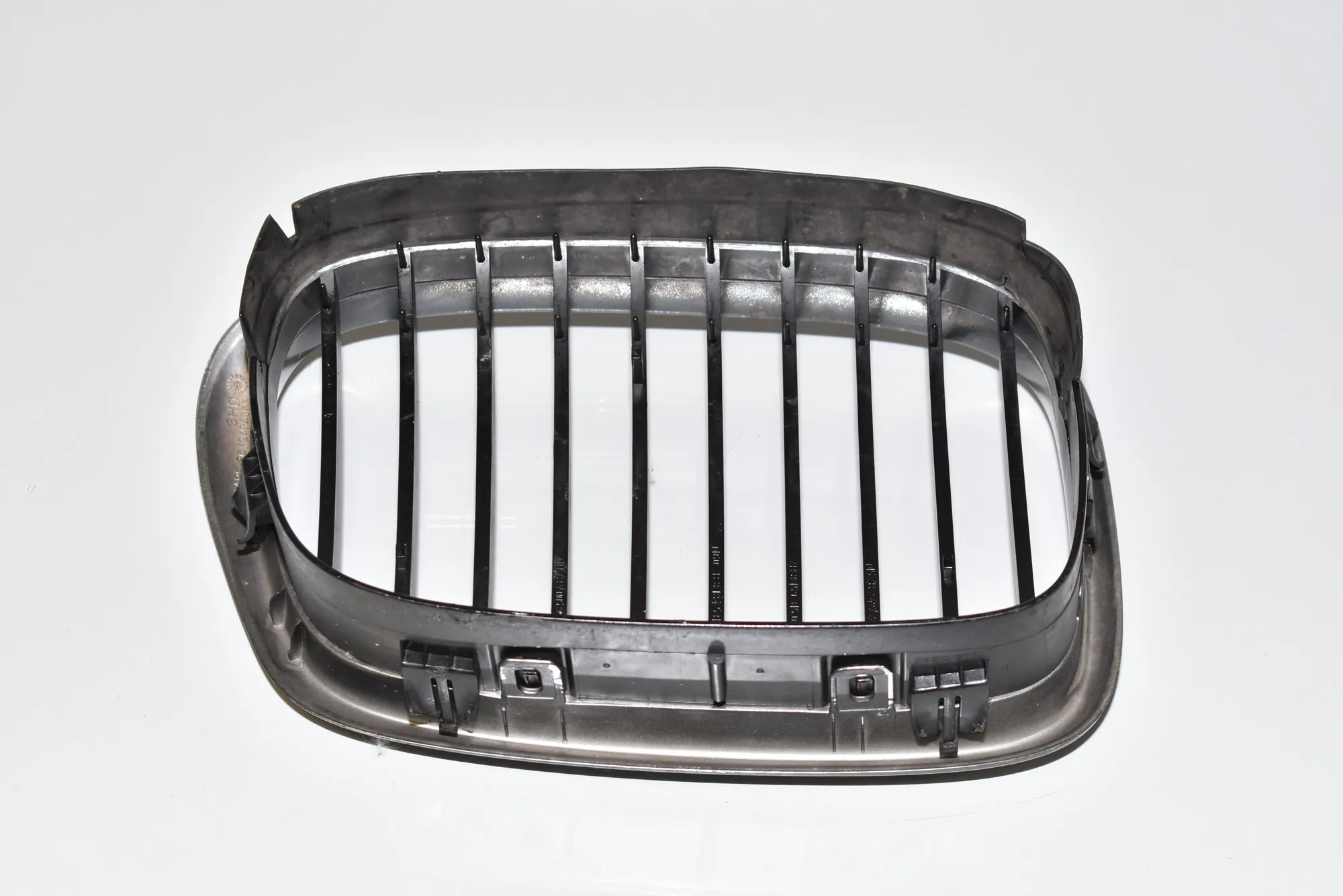 Front Left Grill – OEM 8184531 · BMW 5 (E39) BMW 5 (E39) 530 d 2001 – 3