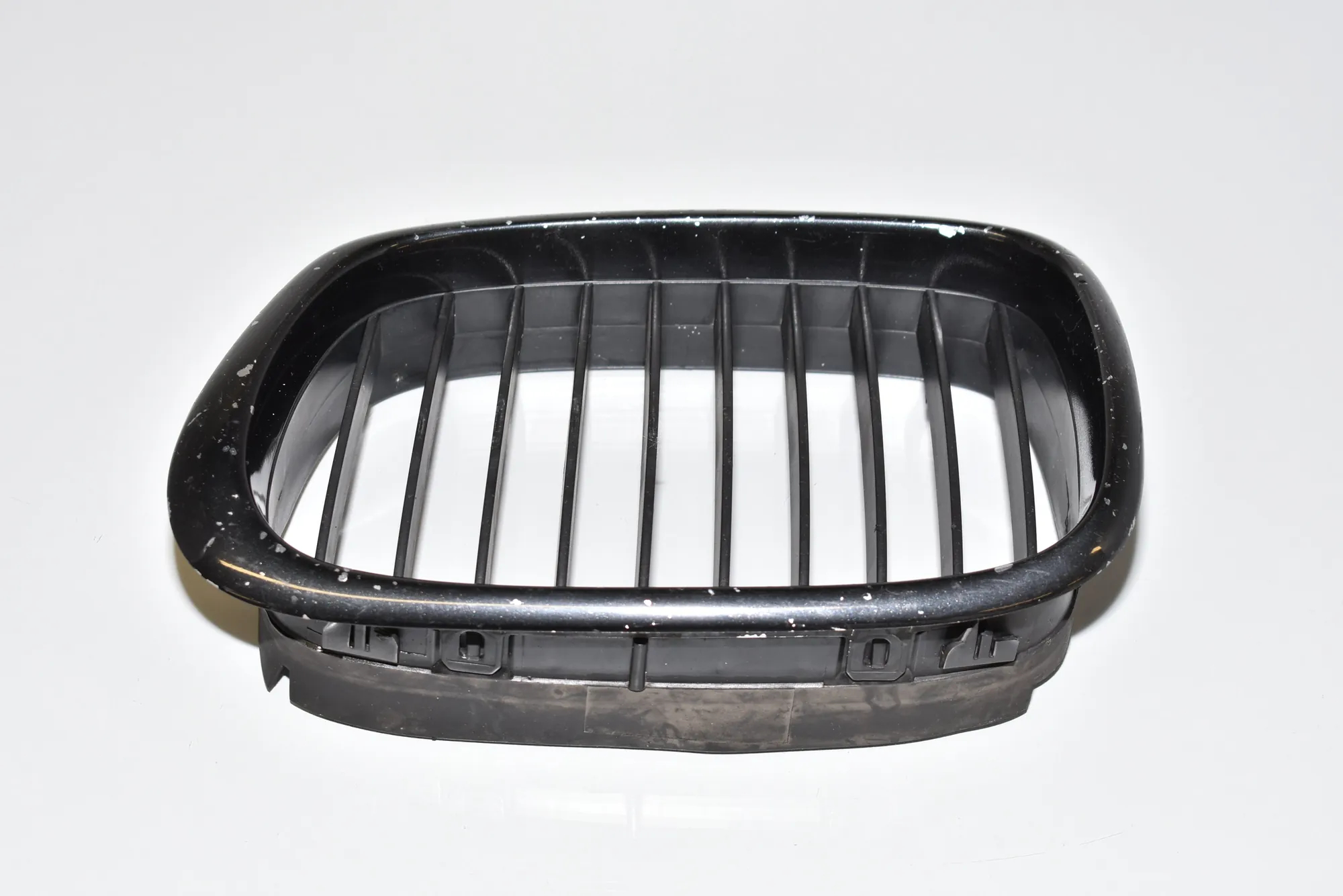 Front Left Grill – OEM 8184531 · BMW 5 (E39) BMW 5 (E39) 530 d 2001 – 2