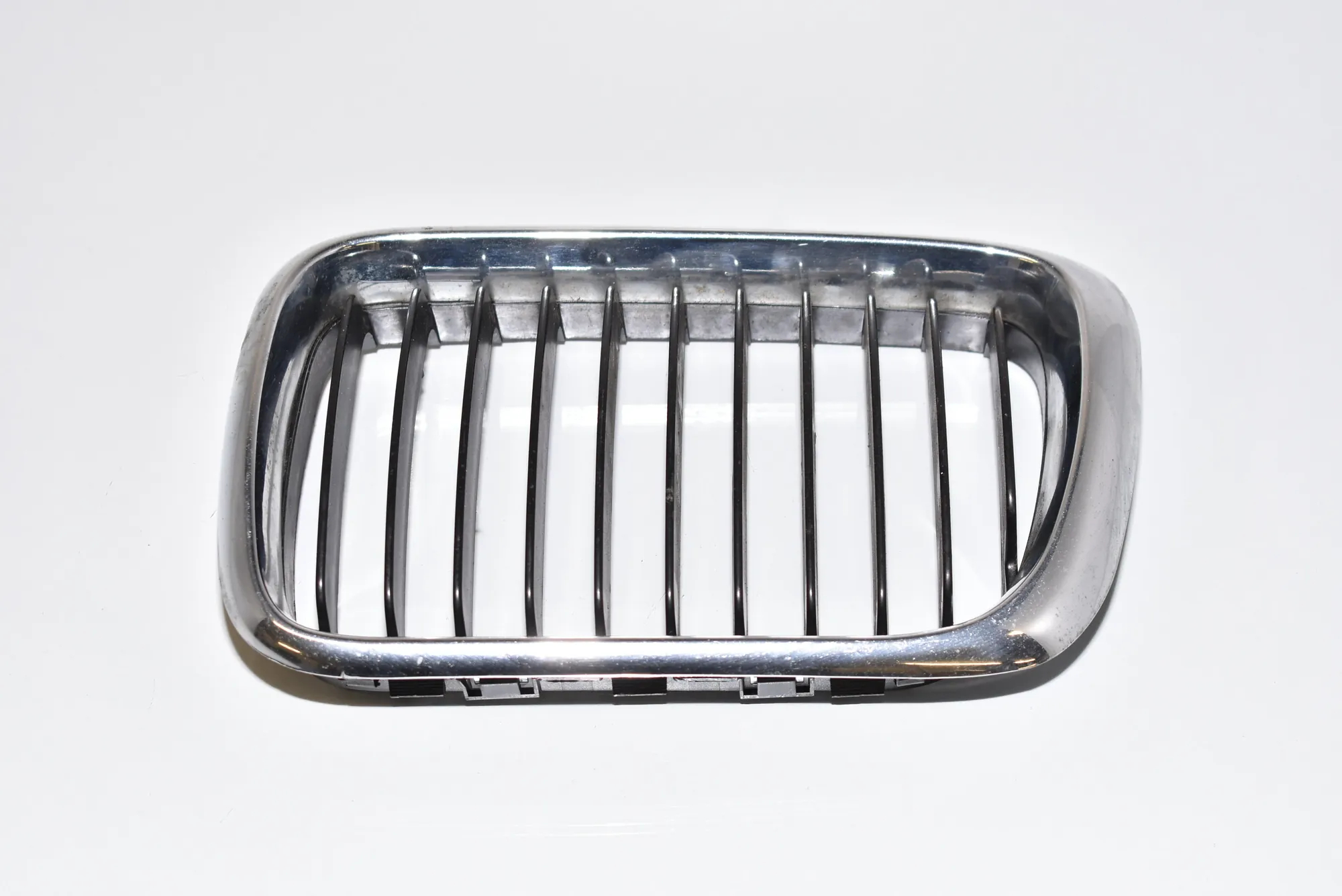 Front Left Grill · BMW 7 (E38) BMW 7 (E38) 730 d 2000